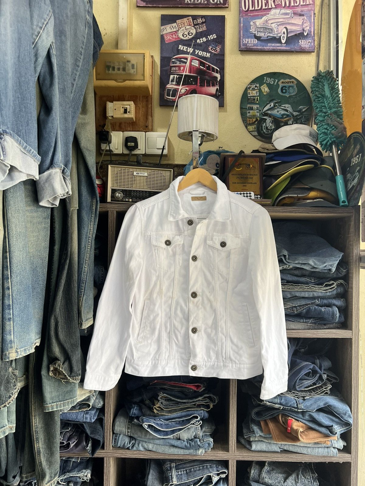 Japanese Brand 🔥White Heart Market Denim Jacket Size S / US 4 / IT 40 - 1 Thumbnail