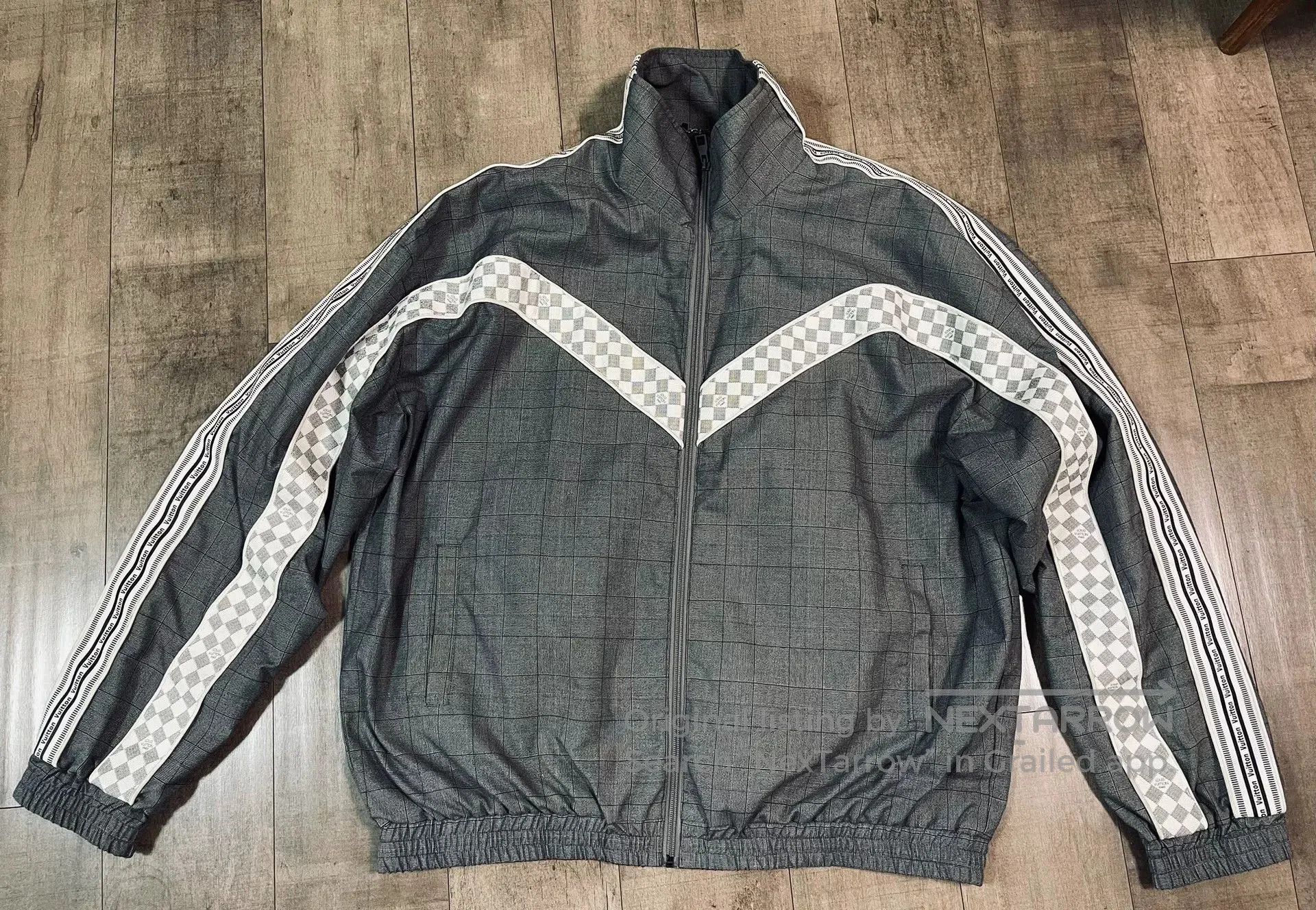 Louis Vuitton LV Large Check Vintage Jacket. Size US M / EU 48-50 / 2 - 1 Thumbnail