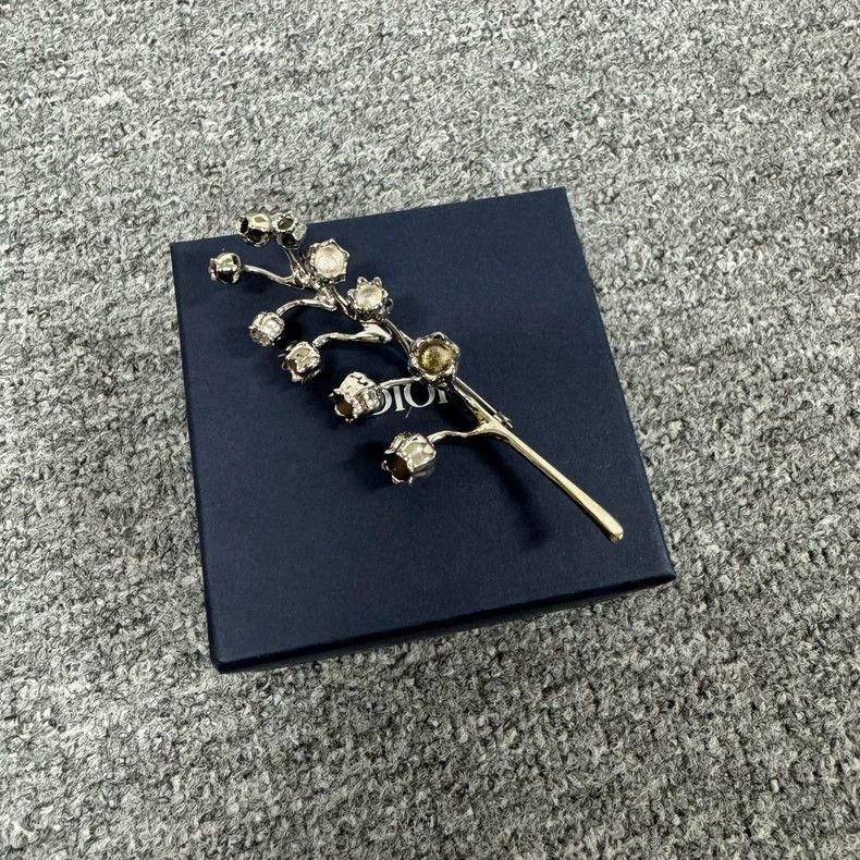 Dior Elegant Dior Lily of the Valley Brooch- | Grailed