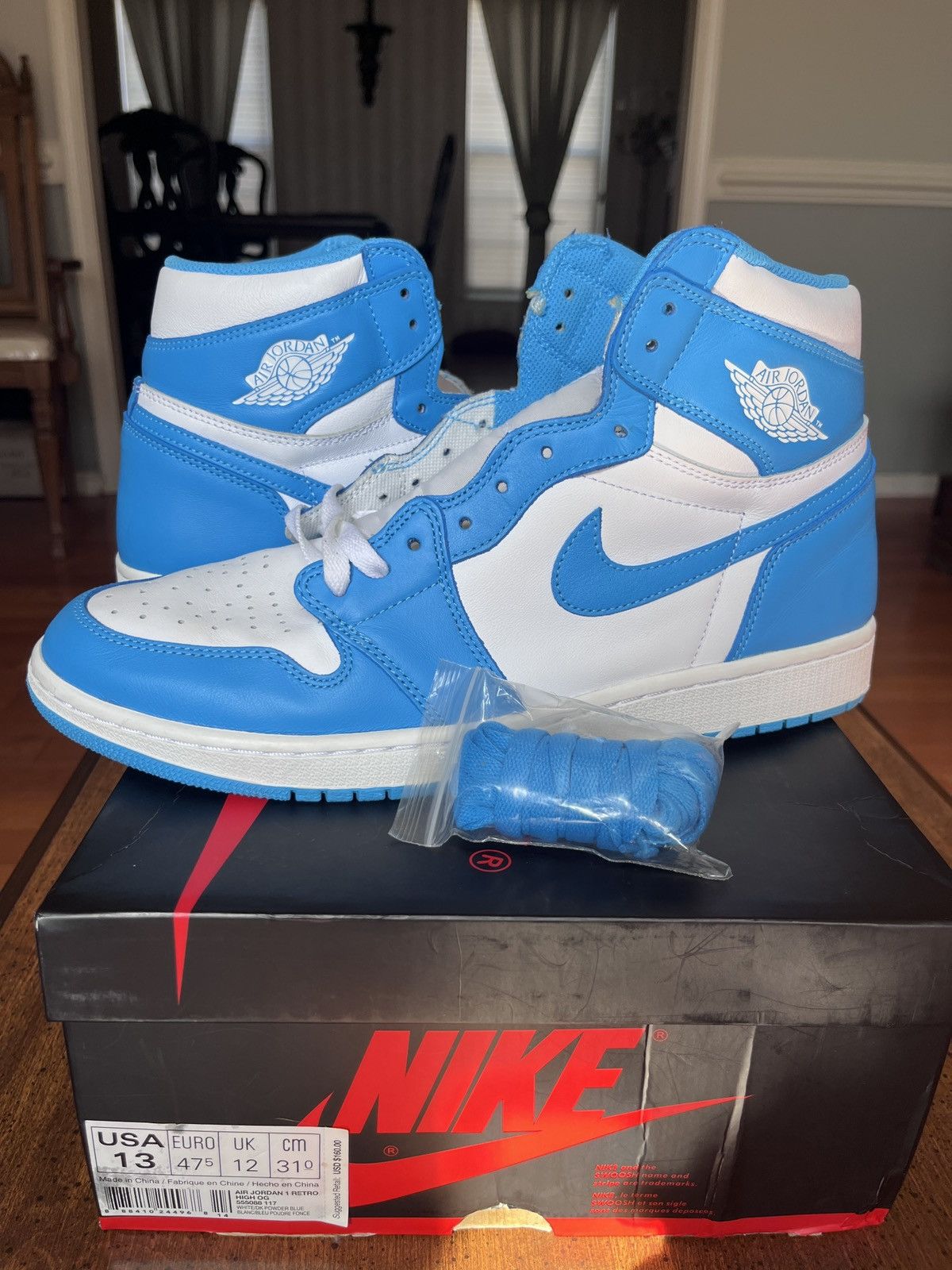 Jordan Brand × Nike Air Jordan 1 UNC Size US 13 / EU 46 - 1 Thumbnail