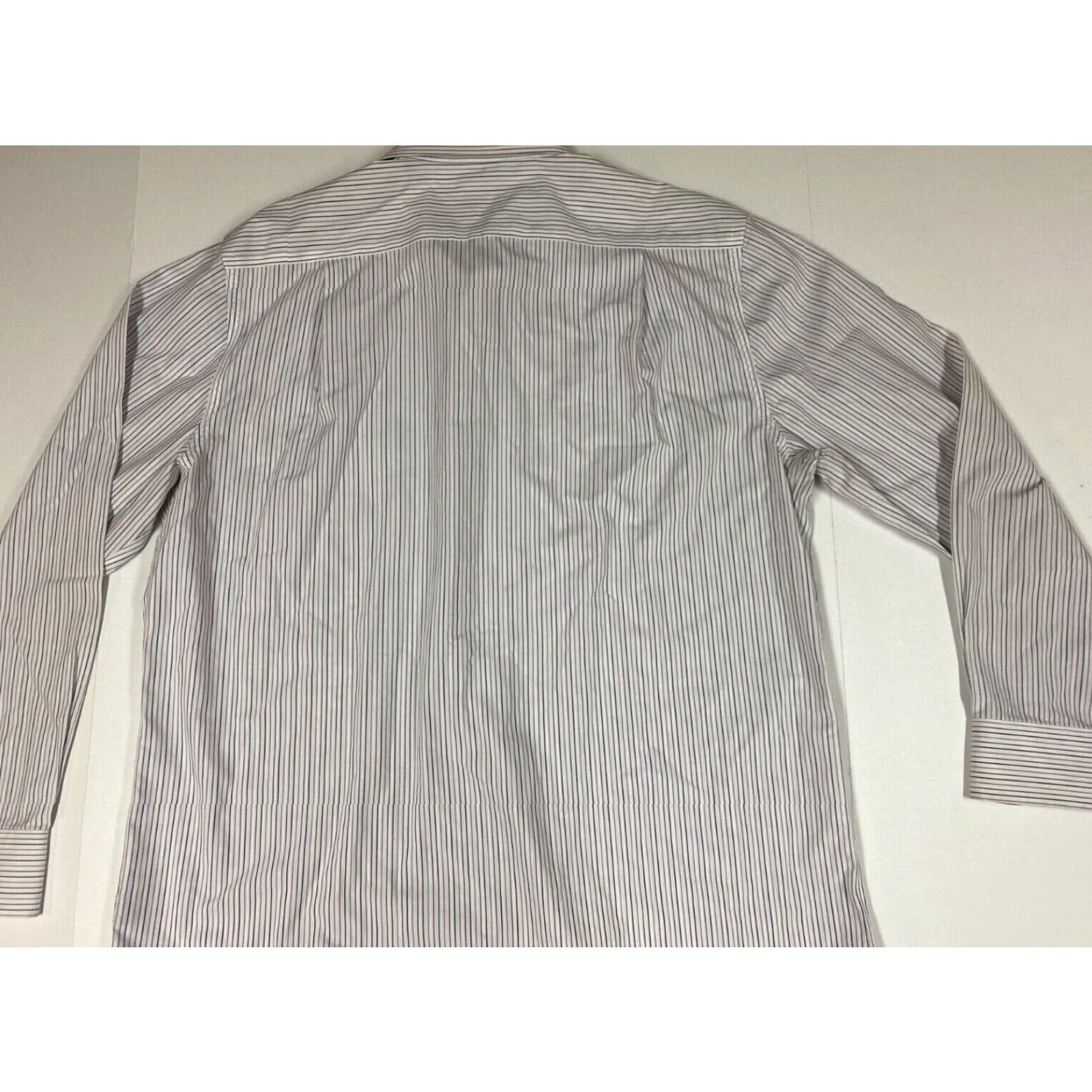 Croft & Barrow Croft & Barrow Mens Shirt 16 Striped Classic Fit No Iron Button Down Shirt Size US L / EU 52-54 / 3 - 6 Thumbnail