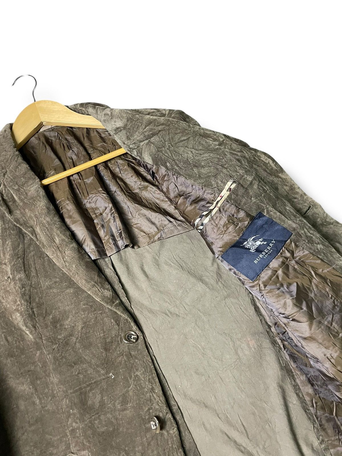 Burberry × Designer × Vintage Vintage Burberry Velvet Corduroy Blazer (67) Size US XS / EU 42 / 0 - 7 Thumbnail