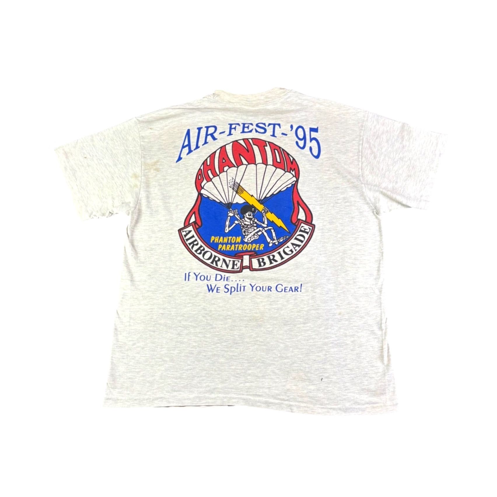 Hanes VINTAGE 1995 Air-Fest Phantom Airborne Brigade T-Shirt Hanes Beefy-T Mens Large Gray Military Graphic Tee Short Sleeve 1990s Mens Size US L / EU 52-54 / 3 - 2 Thumbnail