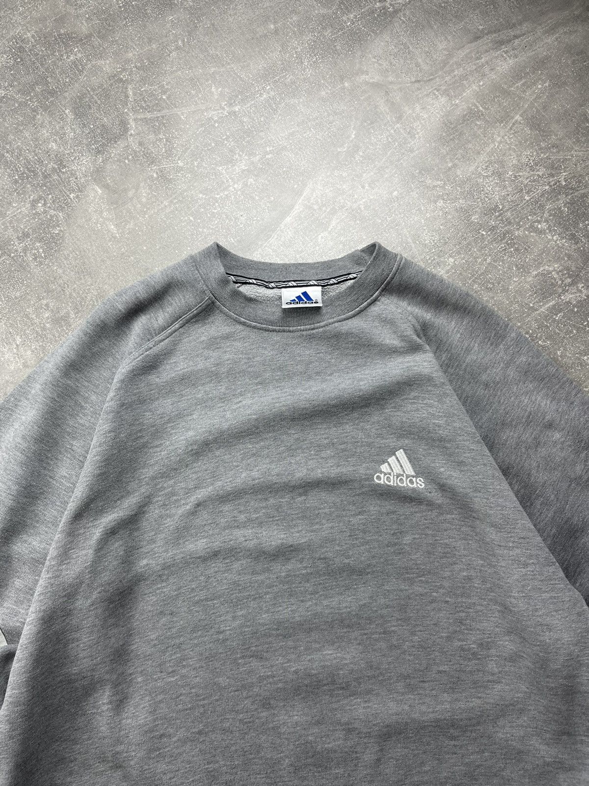 Adidas × Vintage Vintage Adidas 3-Stripes Sweatshirt Crewneck Y2K Size US L / EU 52-54 / 3 - 2 Thumbnail