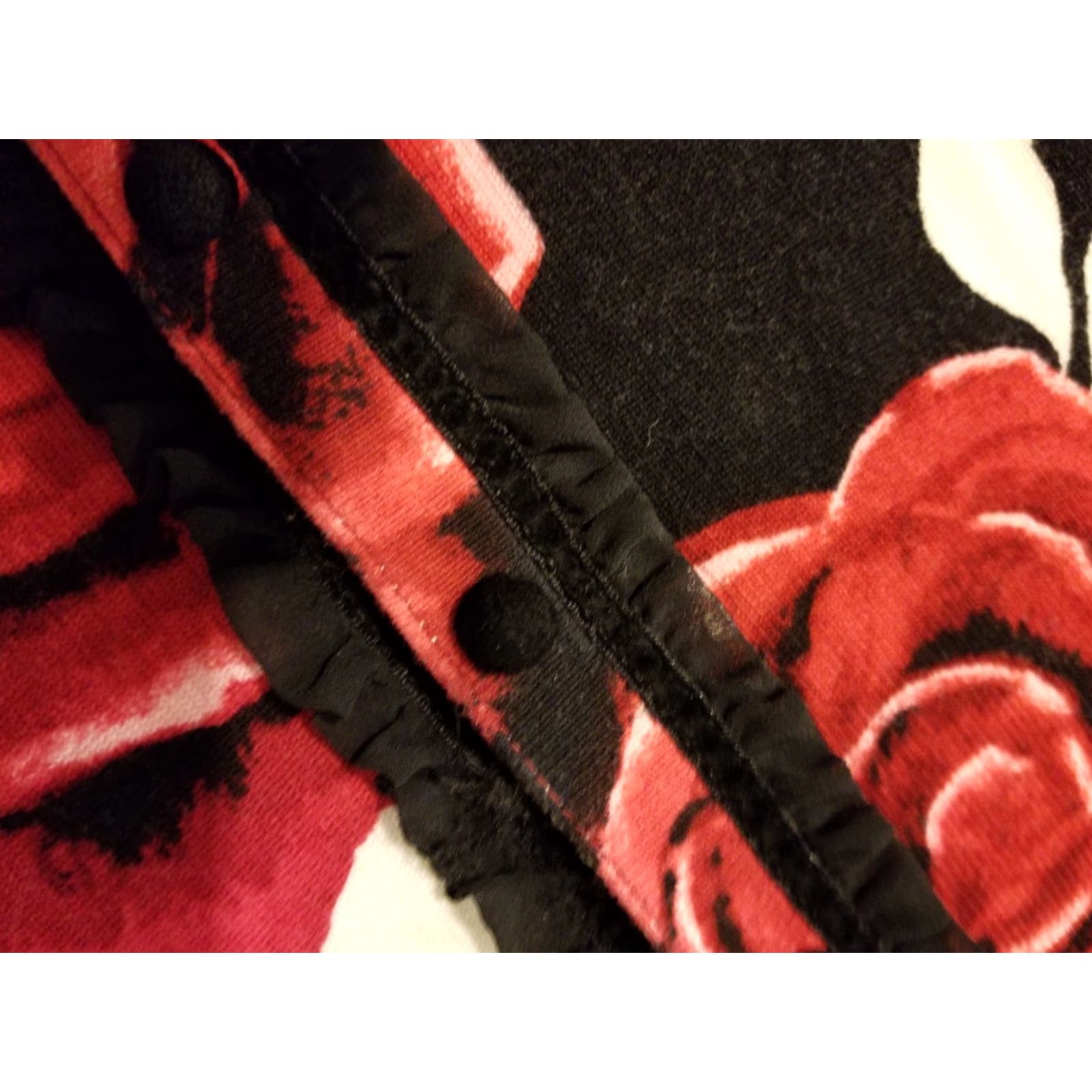 White House Black Market Womens White House Black Market Cardigan Jacket Sweater S Small Red Black Rose Black Mens Womens Boys Girls Size S / US 4 / IT 40 - 4 Thumbnail