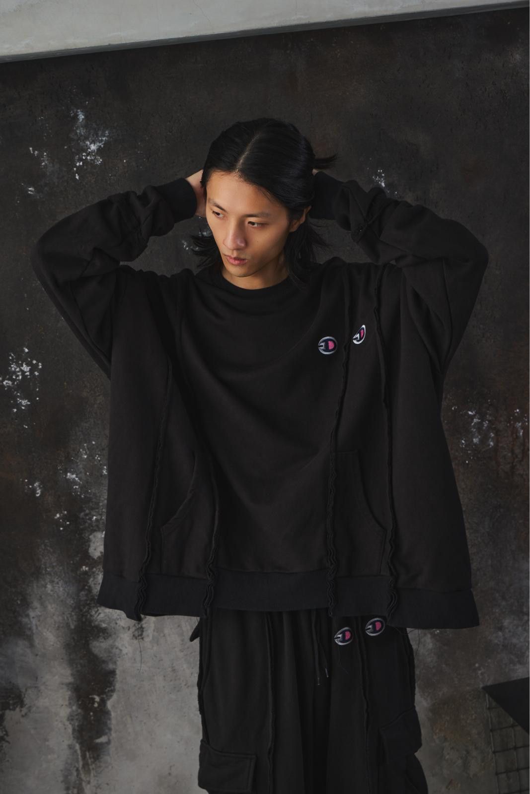 DISCOVERED DISCOVERED Champion Reconstructed Logo Patch Sweatshirt Size US L / EU 52-54 / 3 - 2 Thumbnail