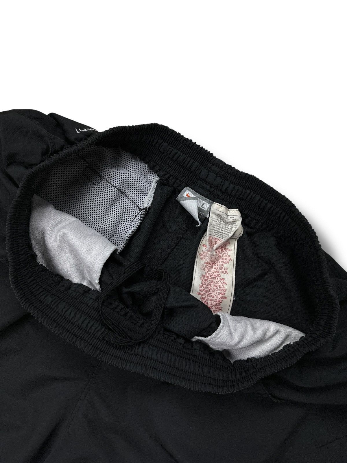Nike Vintage Y2K Nike Court Lightweight Shorts Black Nike Fit Size US 34 / EU 50 - 10 Thumbnail