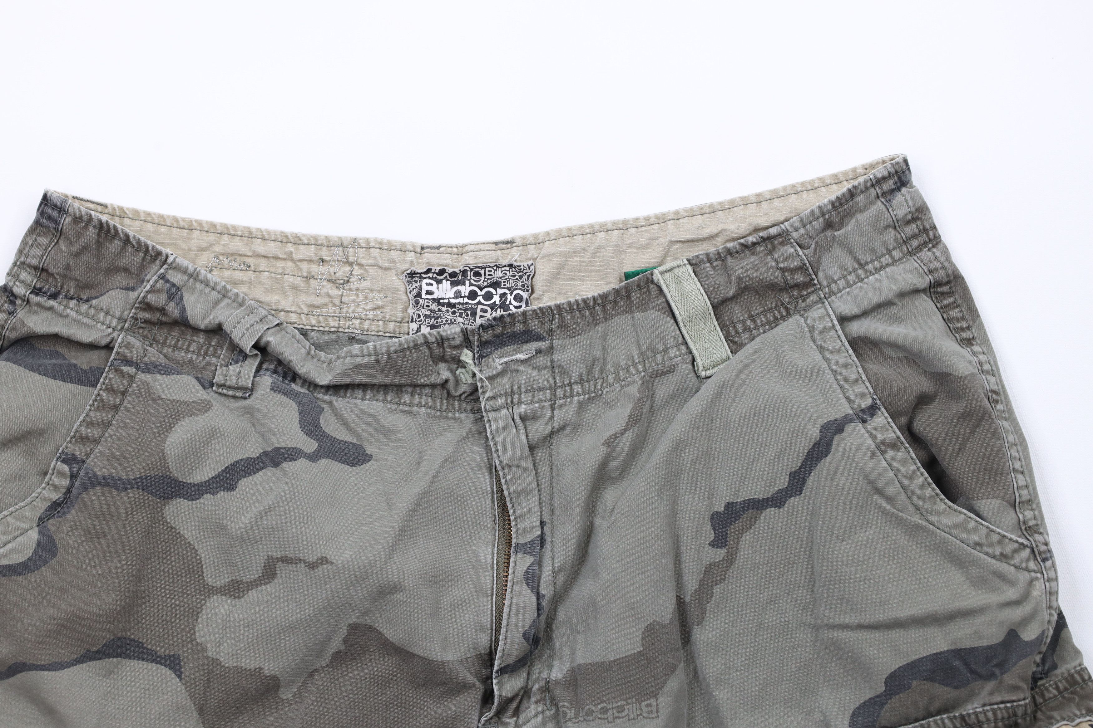 Billabong × Vintage Vintage Billabong Surfing Out Camouflage Cargo Shorts AS IS Size US 38 / EU 54 - 2 Thumbnail