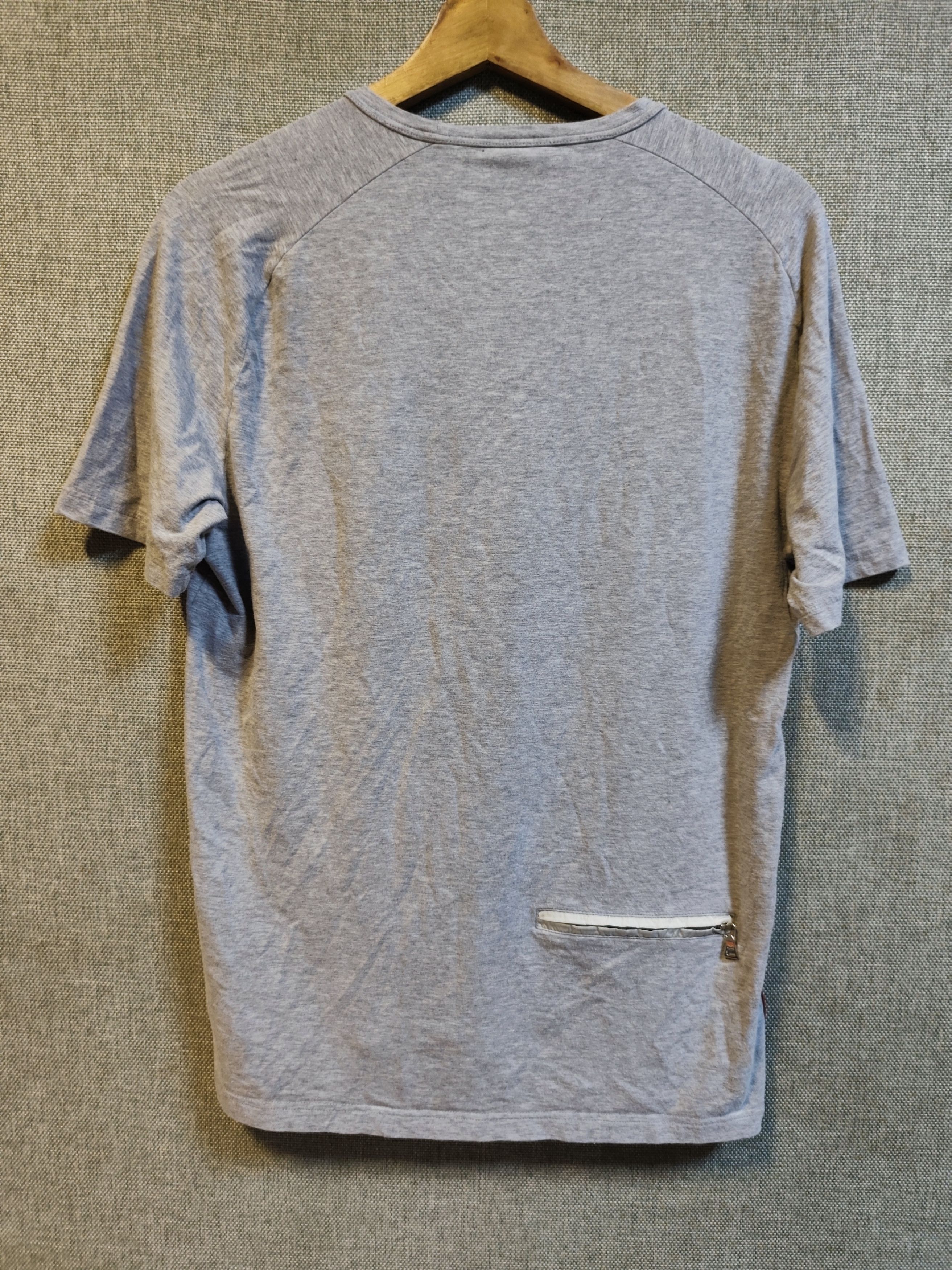 Prada Prada Linea Rossa with Back Zip PocketTee Size US M / EU 48-50 / 2 - 2 Thumbnail