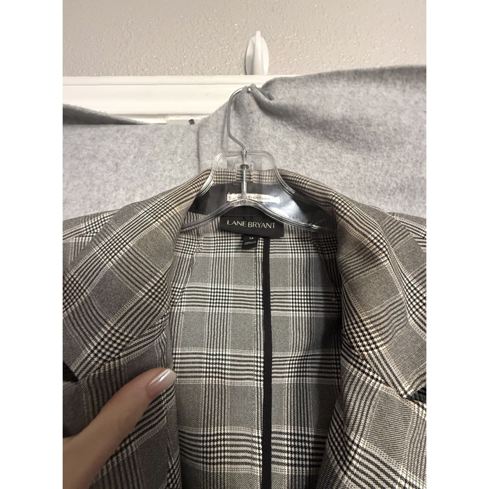 Vintage Lane Bryant Blazer Womens 16 Gray Plaid Stretch Lined Notch Lapel Plus Size XXL / US 16-18 / IT 52-54 - 2 Thumbnail