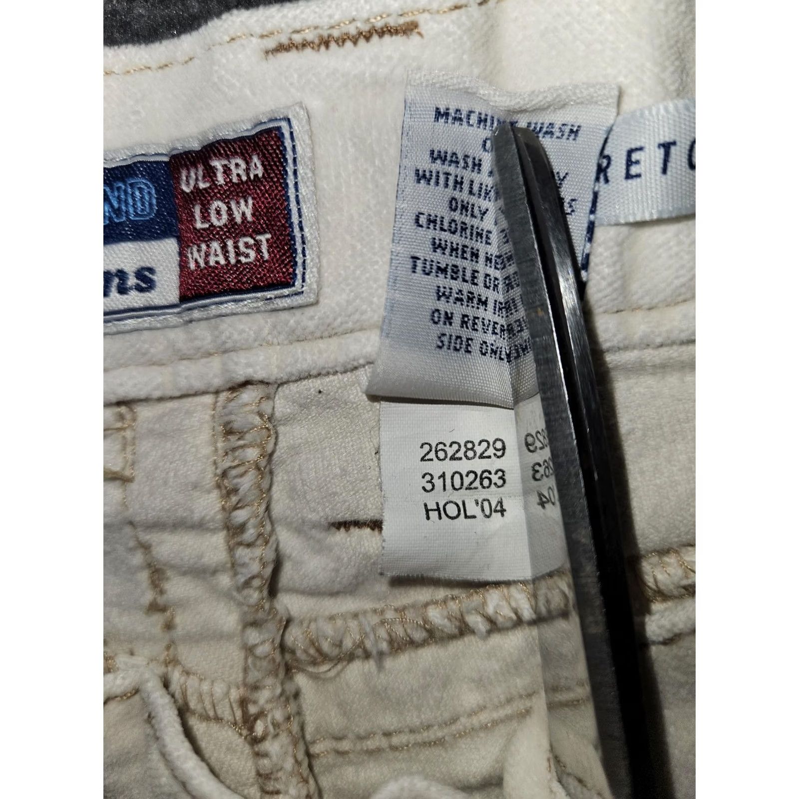 Old Navy VINTAGE Old Navy Jeans Womens 8 White Ultra Low Waist Bootcut Stretch Denim Pants Regular Rise 00s Women Jeans Size 30" / US 8 / IT 44 - 3 Thumbnail