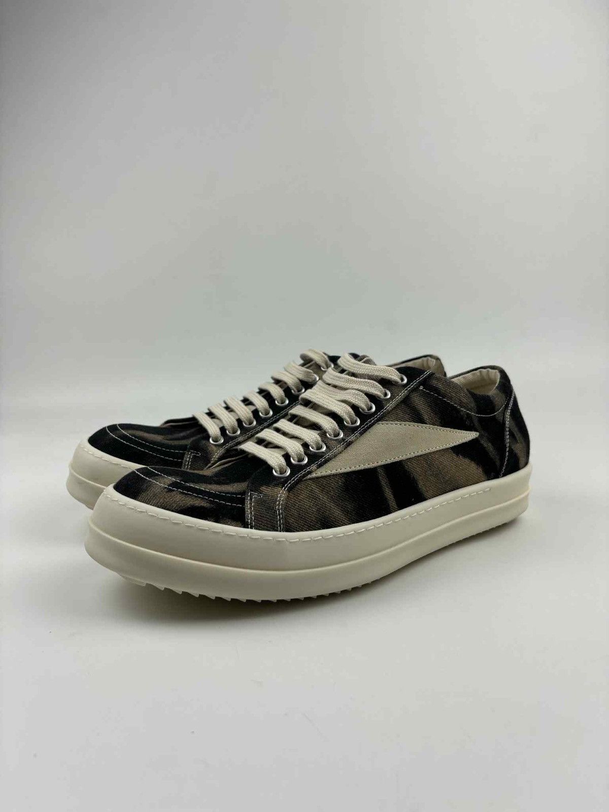 Rick Owens Drkshdw Rick Owens VTG Low Black Terra Sun Bleached Denim Sneakers Size US 10 / EU 43 - 3 Thumbnail