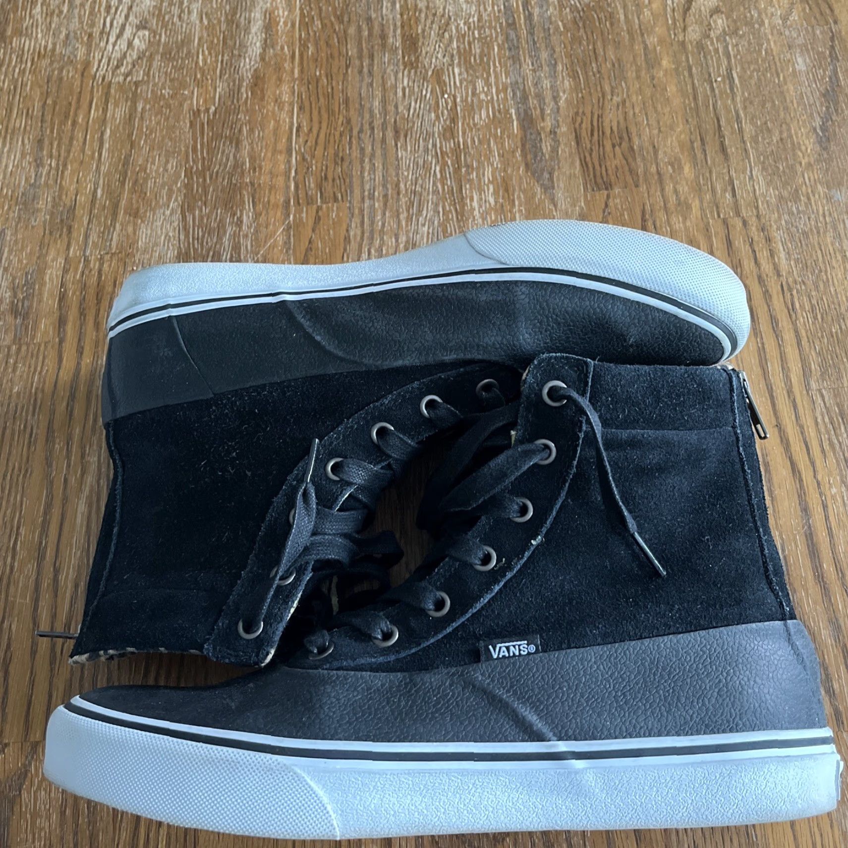 Vans VANS Sk8-Hi Hi Top Leather Cheetah Black Unisex Adults 8.5 10 Sneaker Shoes Mens Womens Size M / US 6-8 / IT 42-44 - 6 Thumbnail