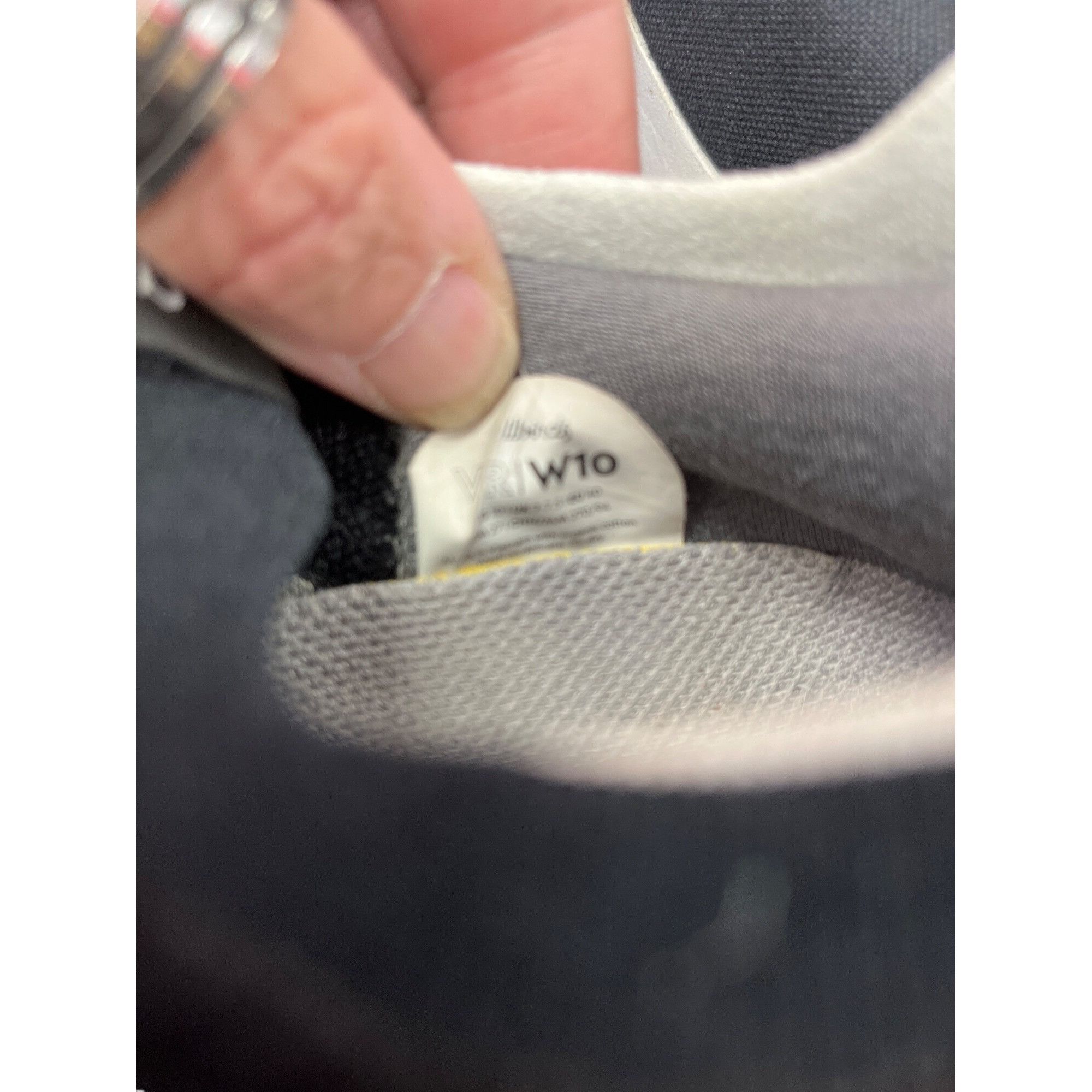 Allbirds All birds wms black white casaul walking sneakers sz 10 SKU Size US 10 / IT 40 - 6 Thumbnail