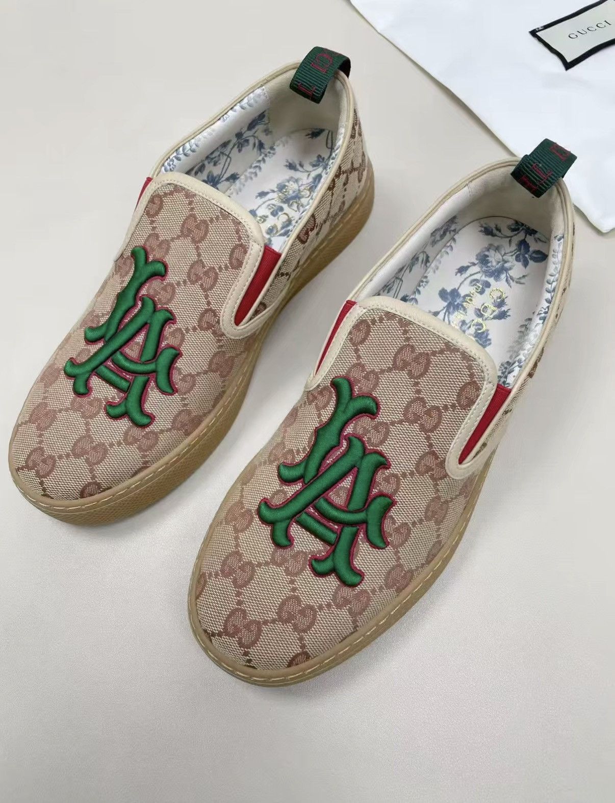 Gucci GUCCI Embroidered Casual Shoes J30 Size US 6.5 / EU 39-40 - 2 Thumbnail