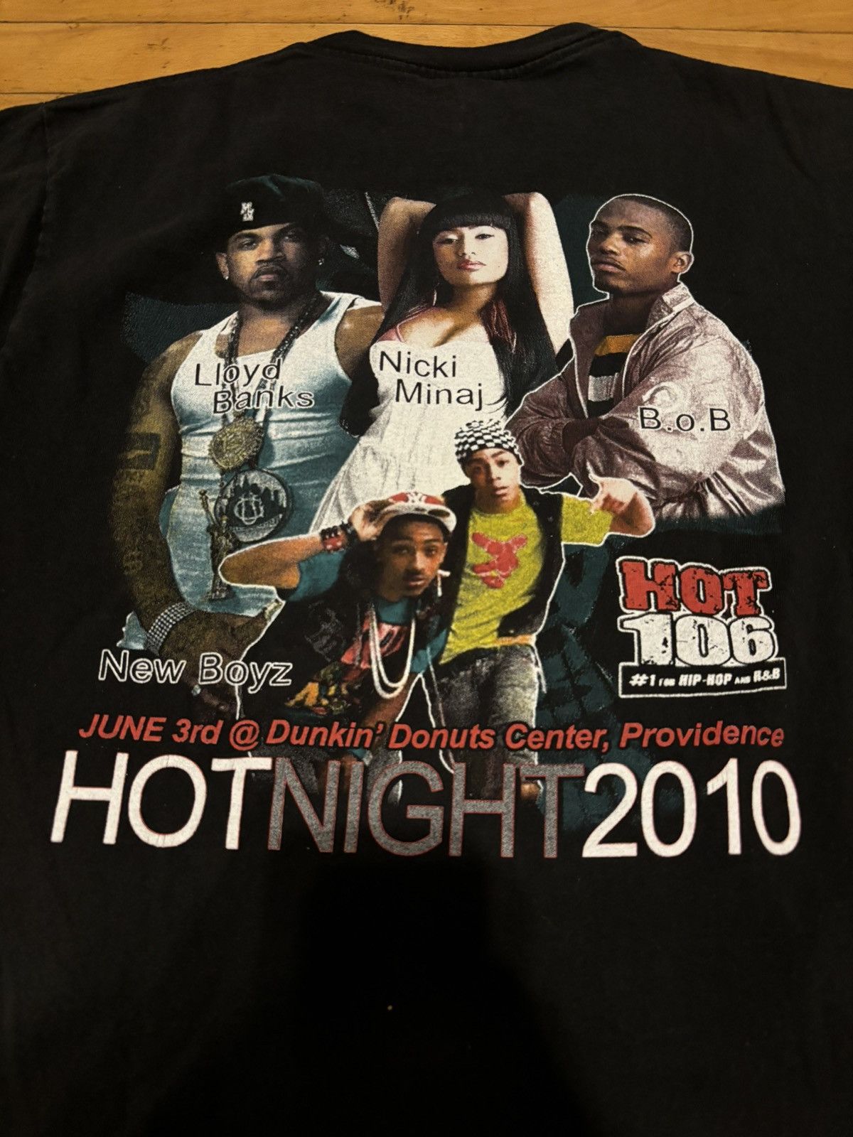 Rap Tees × Vintage Vtg 2010 Rap Tee Hot Night Tour Concert T-shirt Size US M / EU 48-50 / 2 - 5 Thumbnail