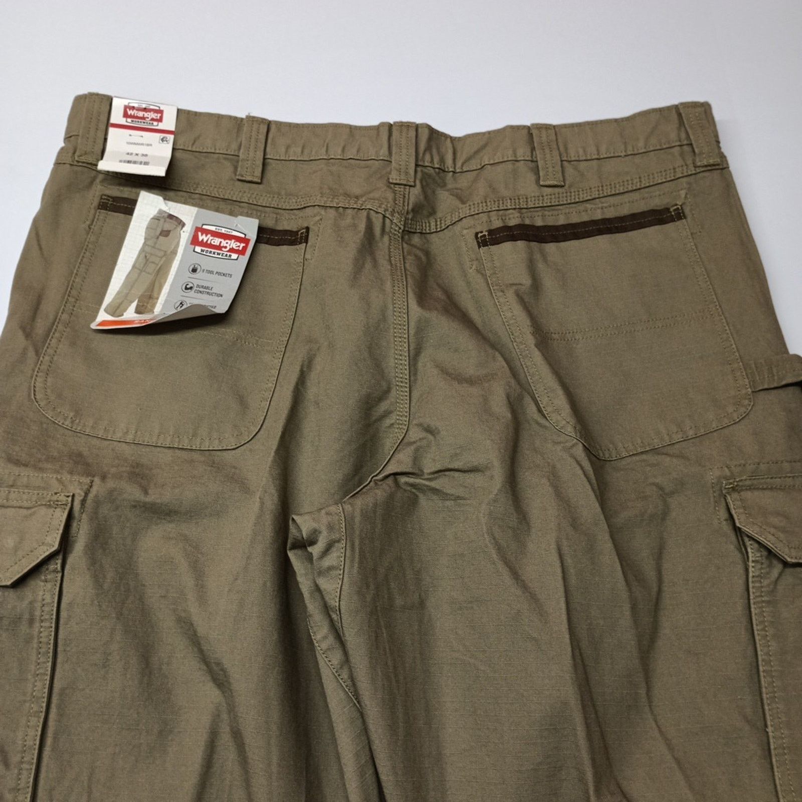 Wrangler Wrangler Relaxed Cargo Pants Bark Men Size 42x30 Double Knee Size US 42 / EU 58 - 7 Thumbnail