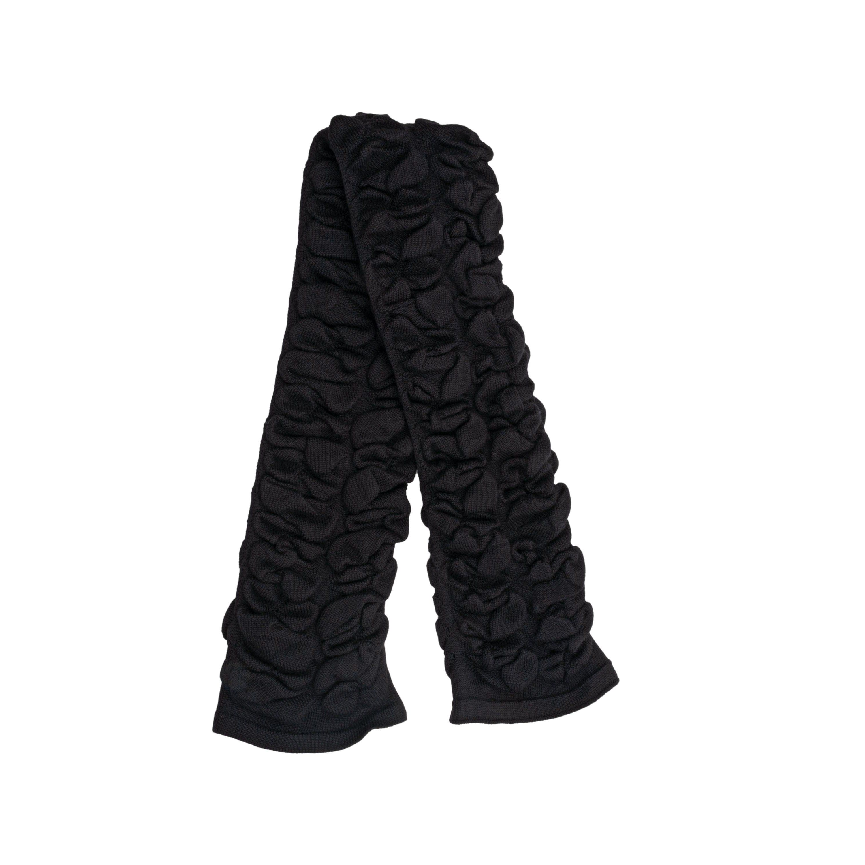 image of Vintage Terre Alte Knitted Scarf in Black, Women's
