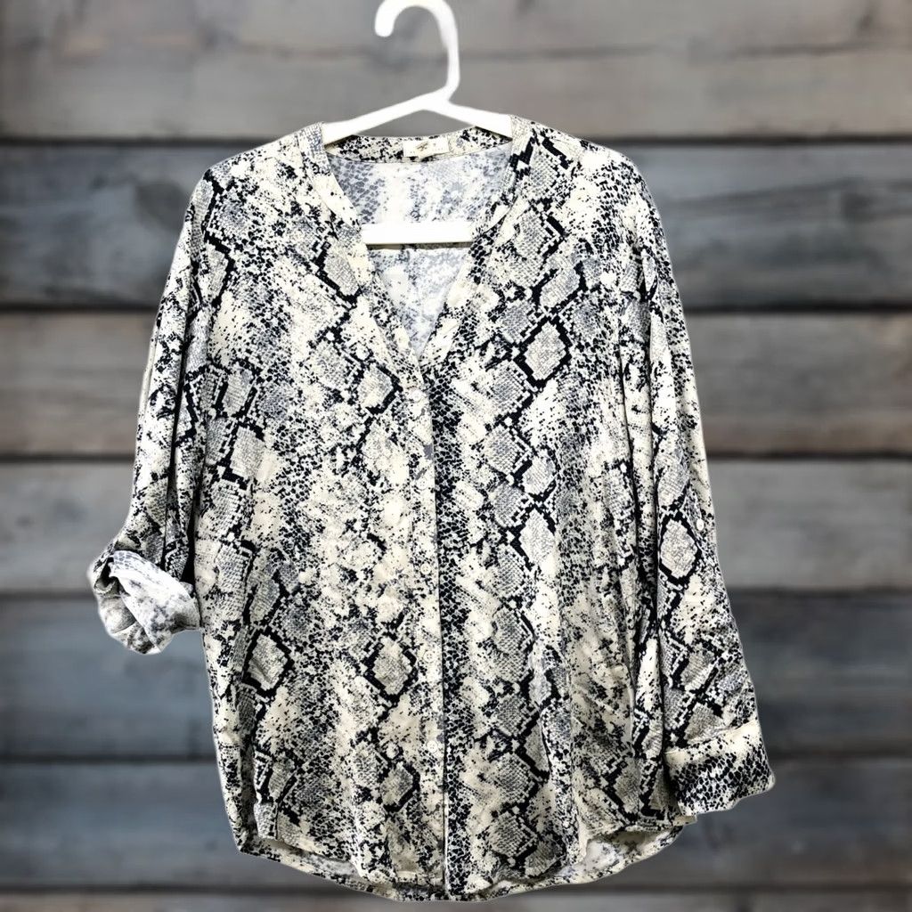 Joie JOIE Top Womens XS Roll Tab Sleeves Button Front V-Neck Snakeskin Print Blue Soft Size XS / US 0-2 / IT 36-38 - 1 Thumbnail
