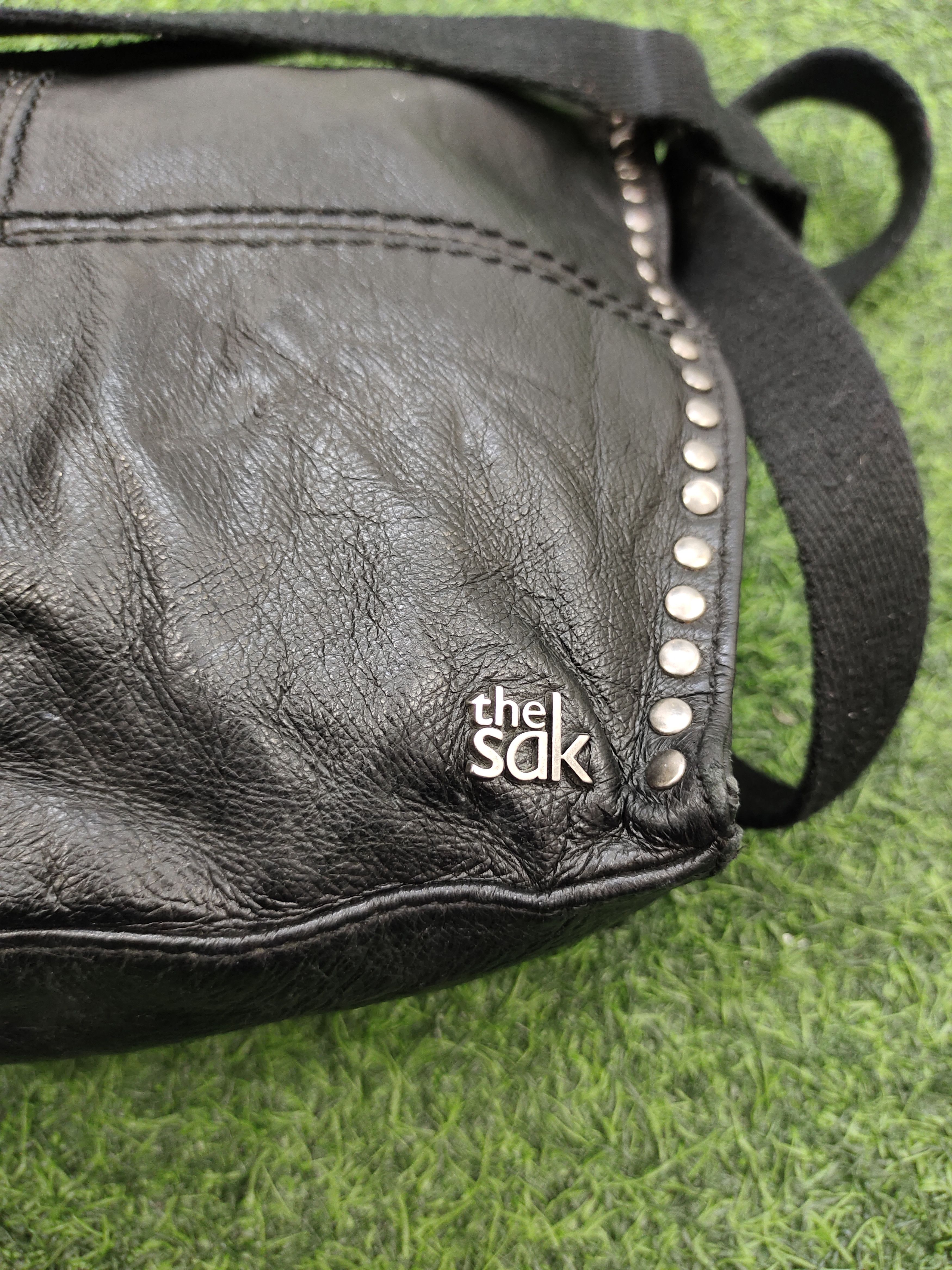 Hysteric Glamour Vintage The Sak Japan Studded Patina Leather Shoulder Bag Size ONE SIZE - 10 Thumbnail