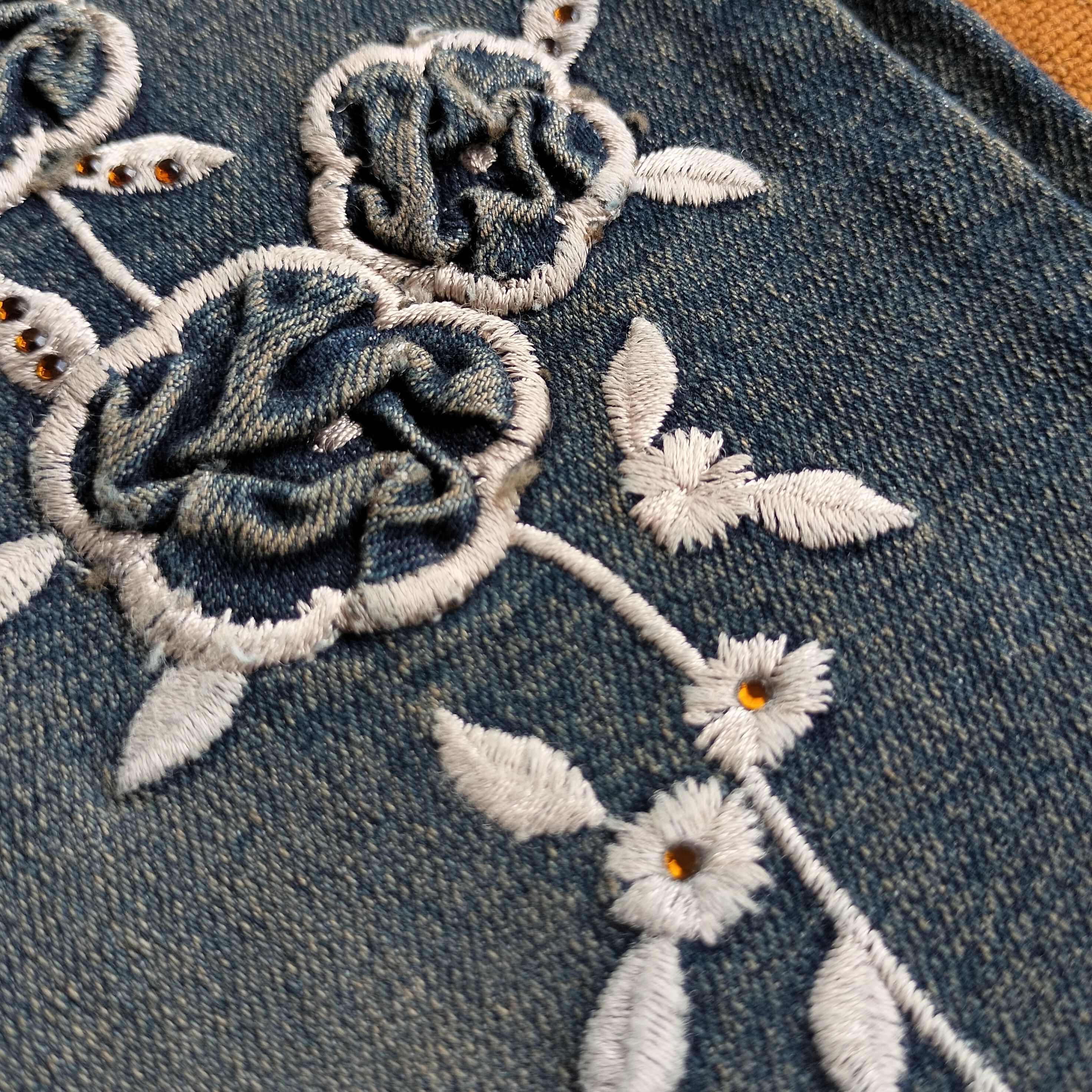 Tornado Mart Sky scraper flower Embroidery 3d mud max flare jeans Size US 30 / EU 46 - 6 Thumbnail
