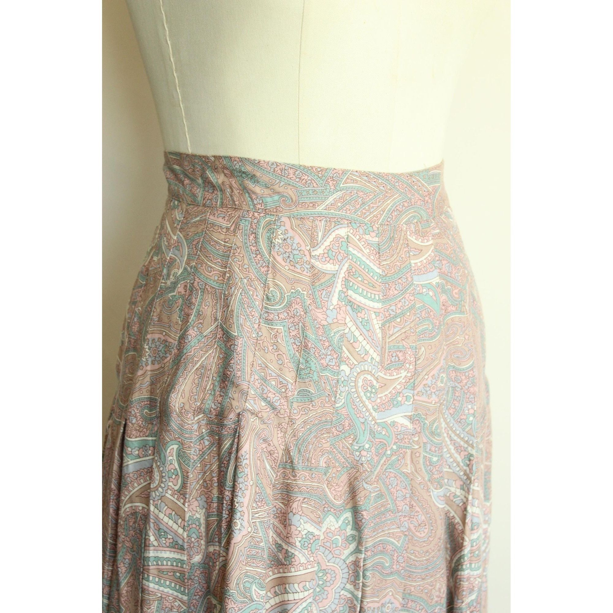 Vintage Vintage 1990s Skirt, SK & Company Pleated Rayon Pink, and Te Size 30" / US 8 / IT 44 - 4 Thumbnail
