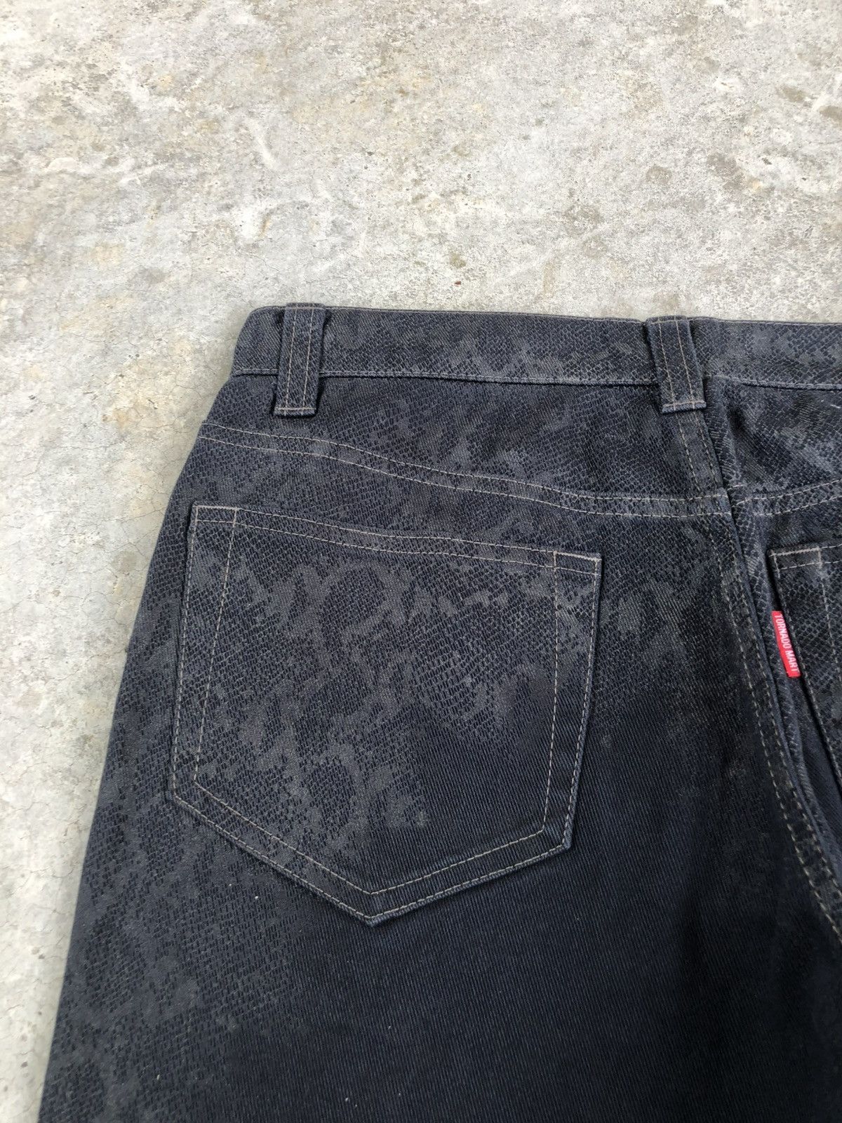 Tornado Mart Tornado Mart Flared Jeans Snake Skin Wax Jeans Size US 29 - 16 Thumbnail