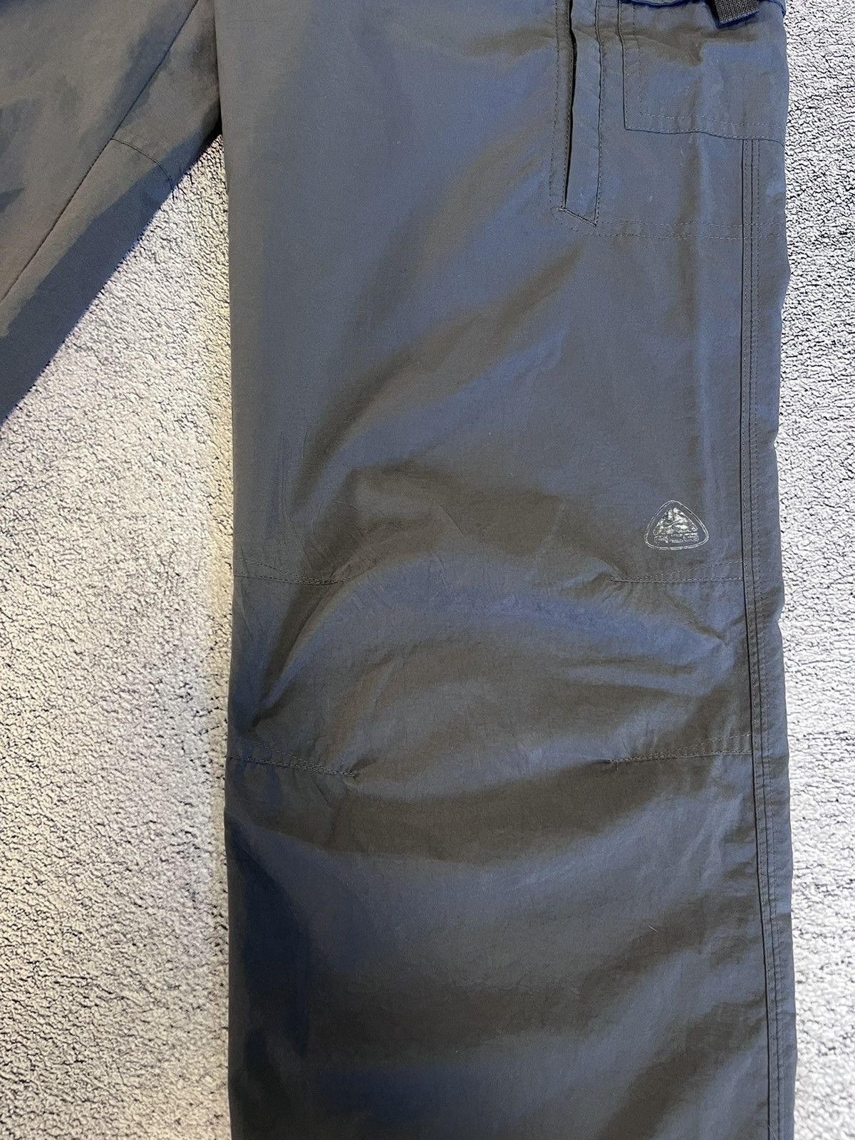 NIKE ACG Mens Pants Vintage Cargo Polyester Made In India