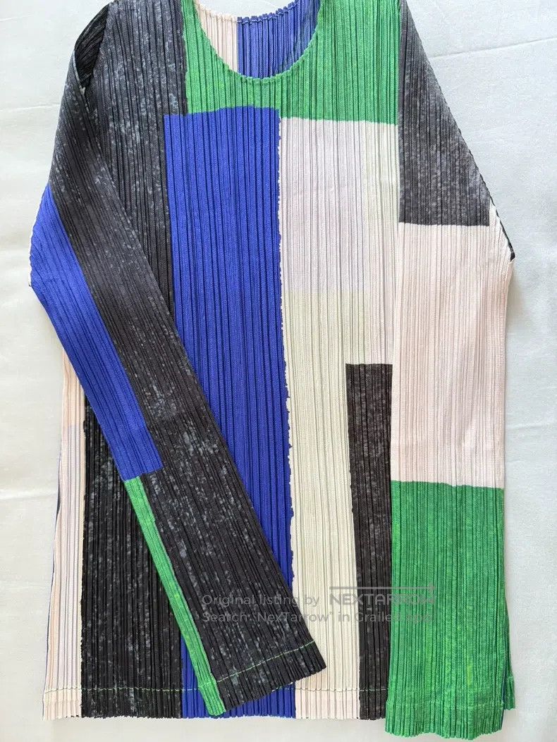 Issey Miyake Color-Block Long Sleeve Top
