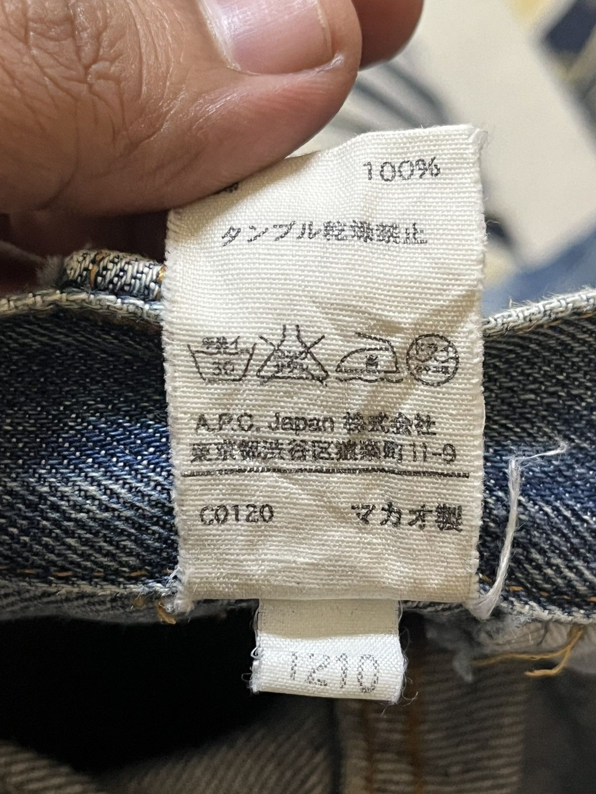 A.P.C. Vintage A.P.C Selvedge Faded Whiskers Denim Size US 31 - 12 Thumbnail