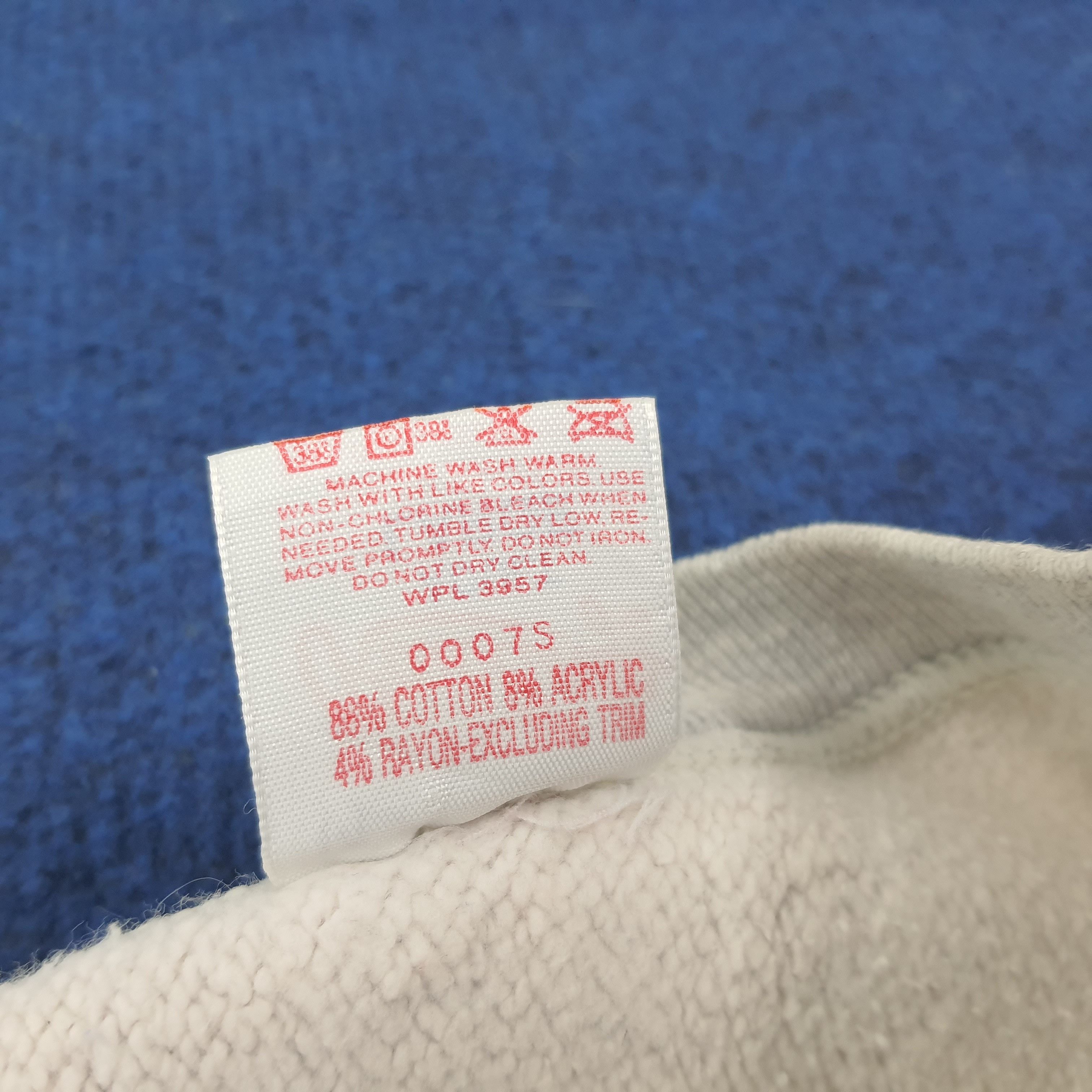 Vintage Vintage Rawlings Newton Athletics USA Sweatshirt C225N2 Size US L / EU 52-54 / 3 - 7 Thumbnail