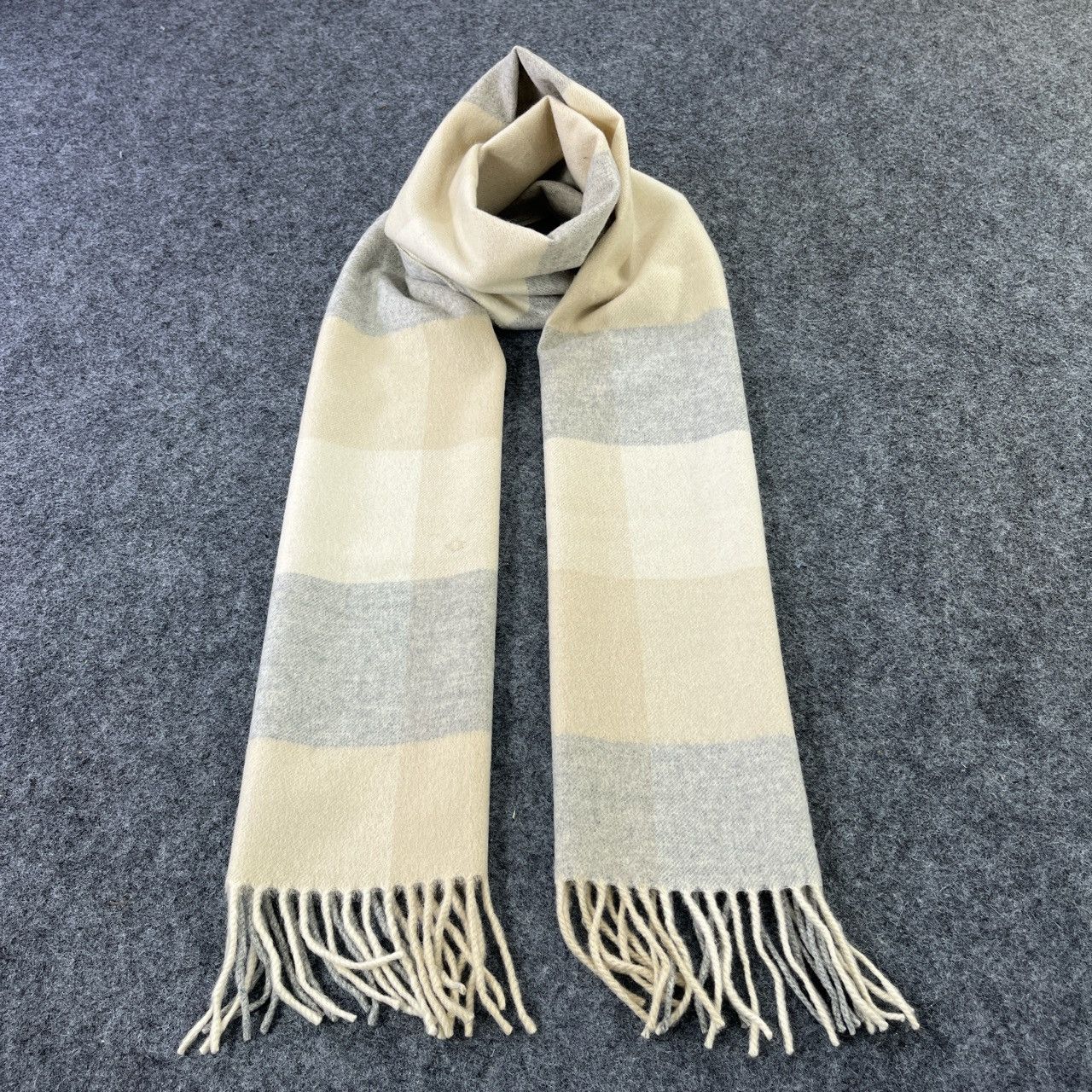 Coach Coach Cashmere Scarf / Muffler / Neckwear T416 Size ONE SIZE - 1 Thumbnail