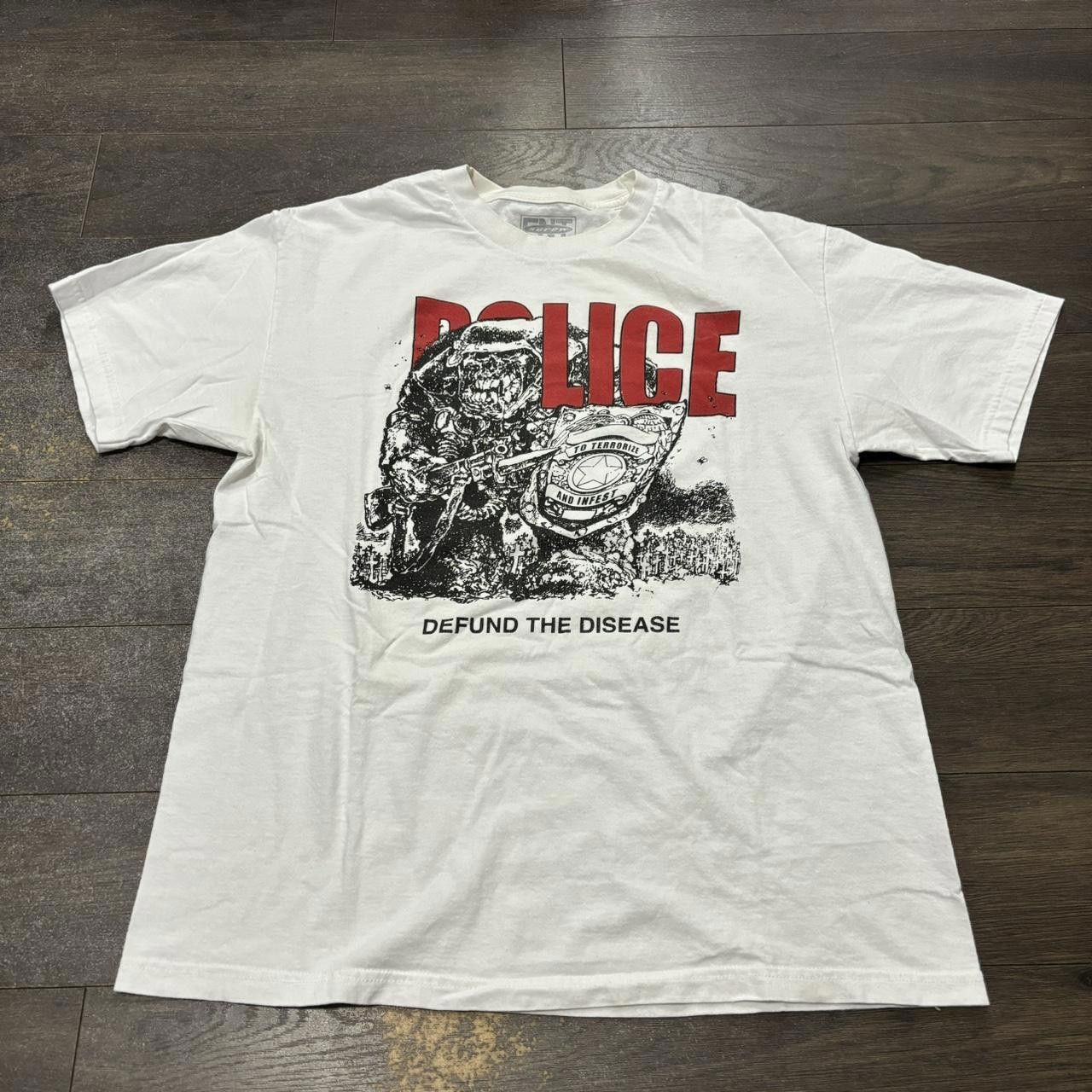 Designer police defund the disease T-shirt BLM L Size US L / EU 52-54 / 3 - 3 Thumbnail