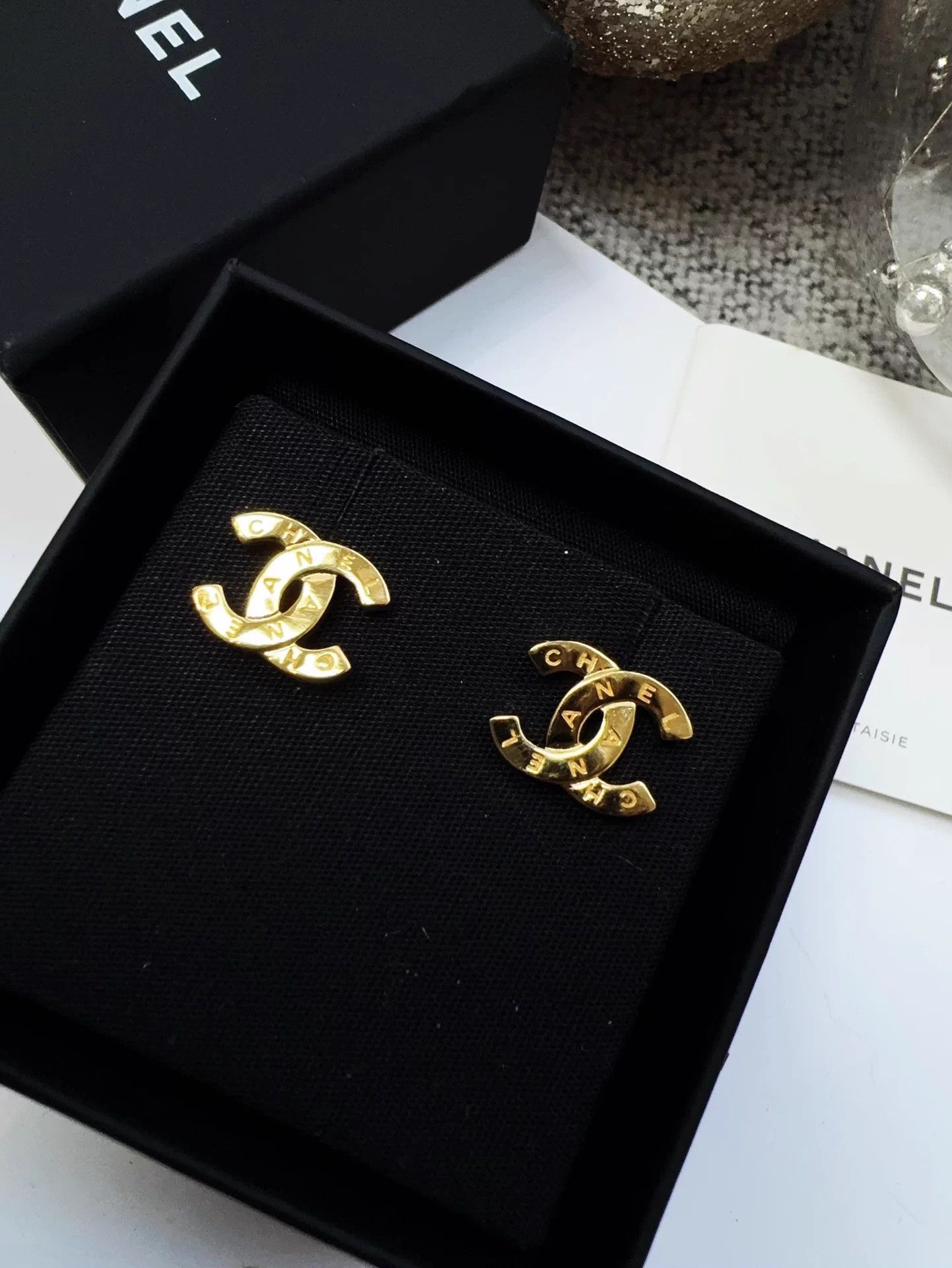 Chanel Chanel 25V Gold Double C Logo Earrings New With Box In Stock Size ONE SIZE - 4 Thumbnail