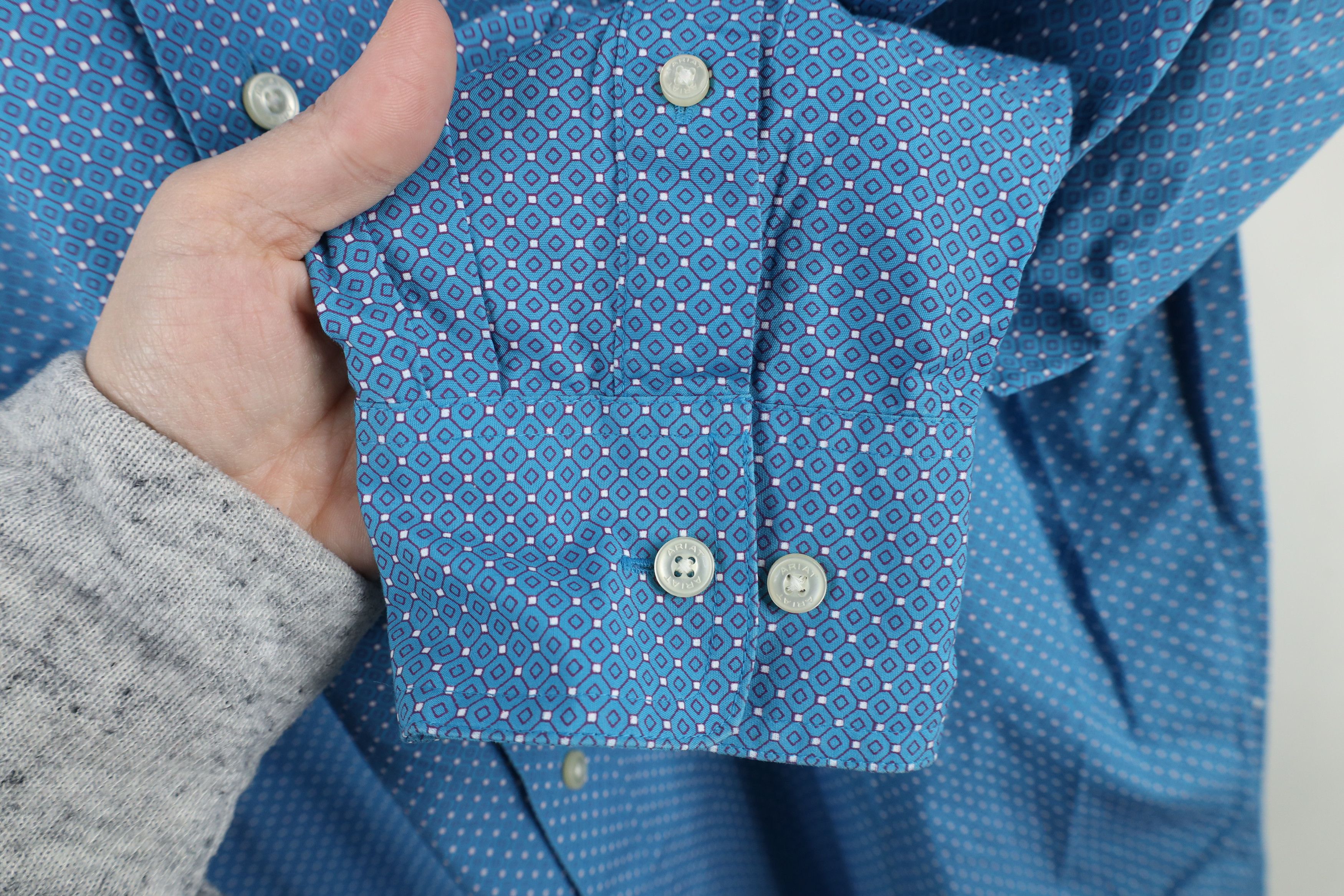 Ariat × Vintage Ariat Geometric Collared Workwear Button Down Shirt Blue Size US L / EU 52-54 / 3 - 7 Thumbnail