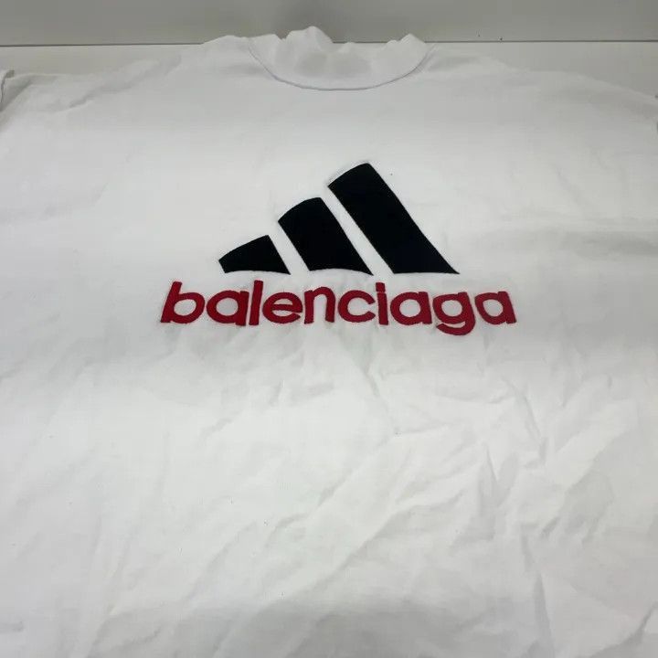 Balenciaga Balenciaga Balenciaga x Adidas Logo Embroidered TShirt -25 Size US S / EU 44-46 / 1 - 5 Thumbnail