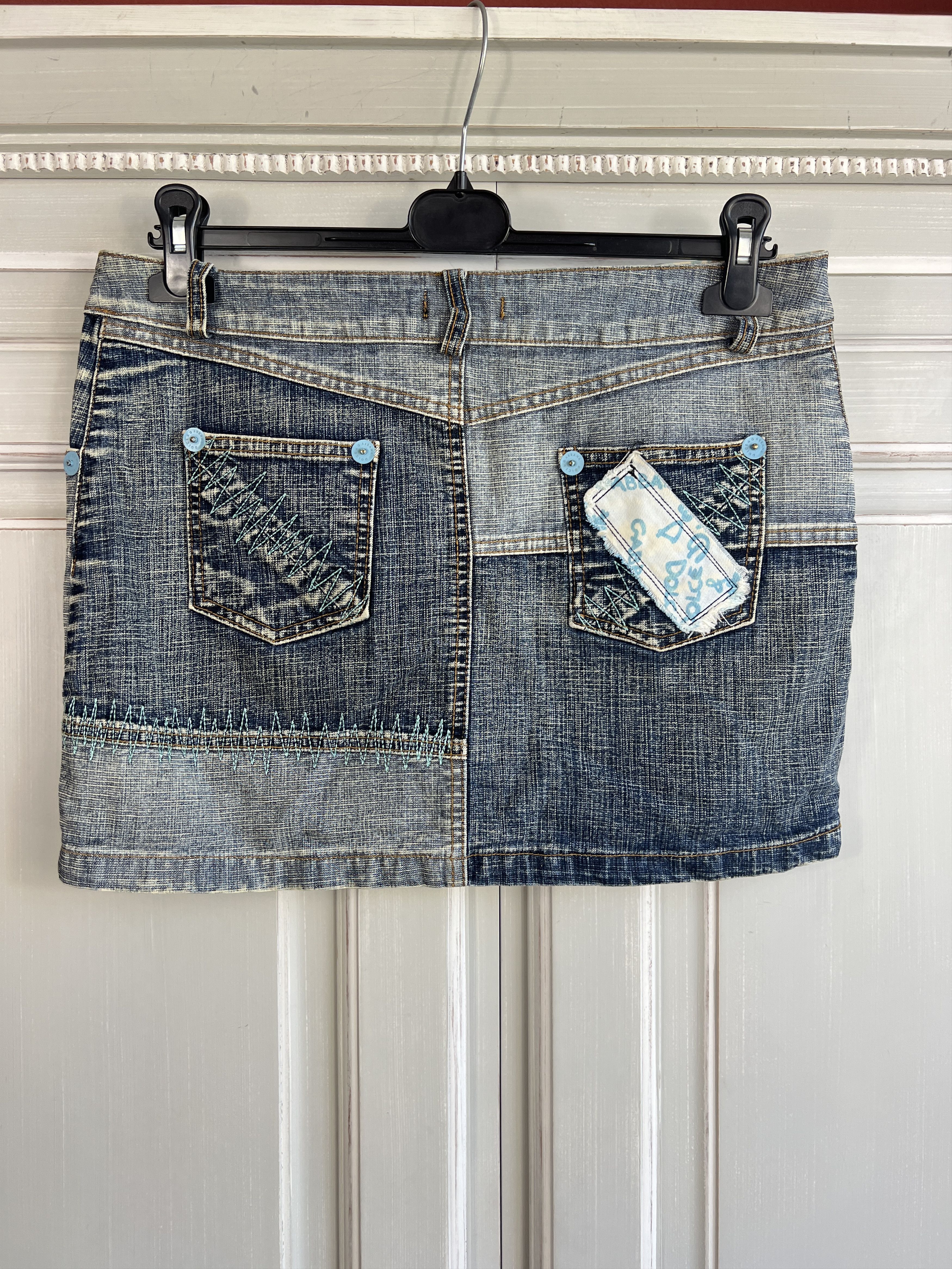 Dolce & Gabbana RARE DOLCE GABBANA LOGO DENIM DISTRESSED Y2K SKIRT Size 32" / US 10 / IT 46 - 5 Thumbnail