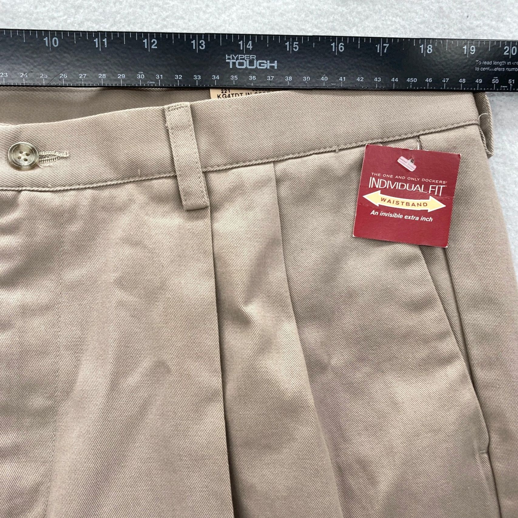 Dockers VINTAGE Dockers Original Khaki Pants Mens 38x32 Pleated Beige Classic Fit NWT Size US 38 / EU 54 - 7 Thumbnail