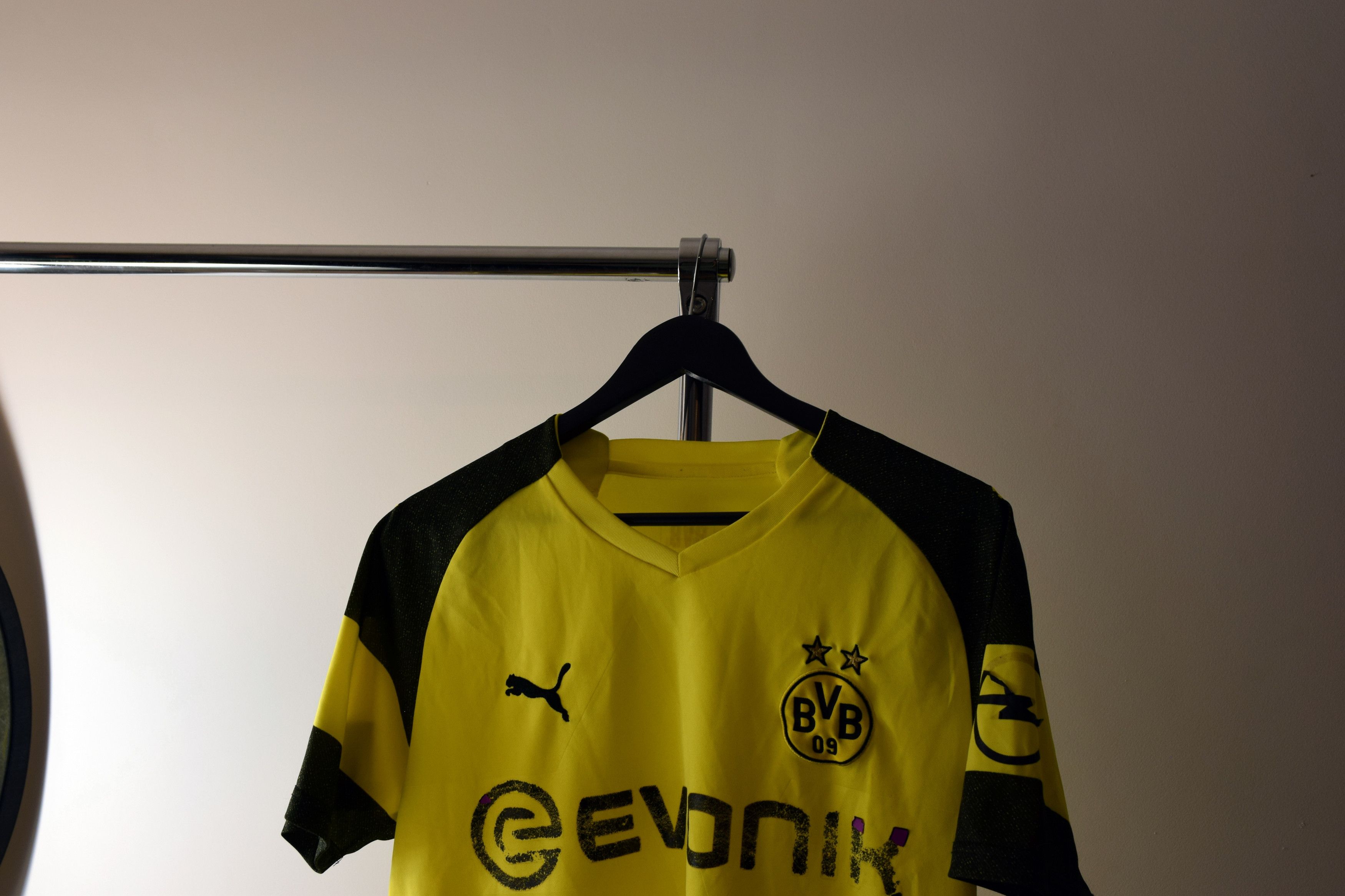 Puma Puma Football Soccer Borussia Dortmund BVB Jersey Shirt Size US M / EU 48-50 / 2 - 4 Thumbnail