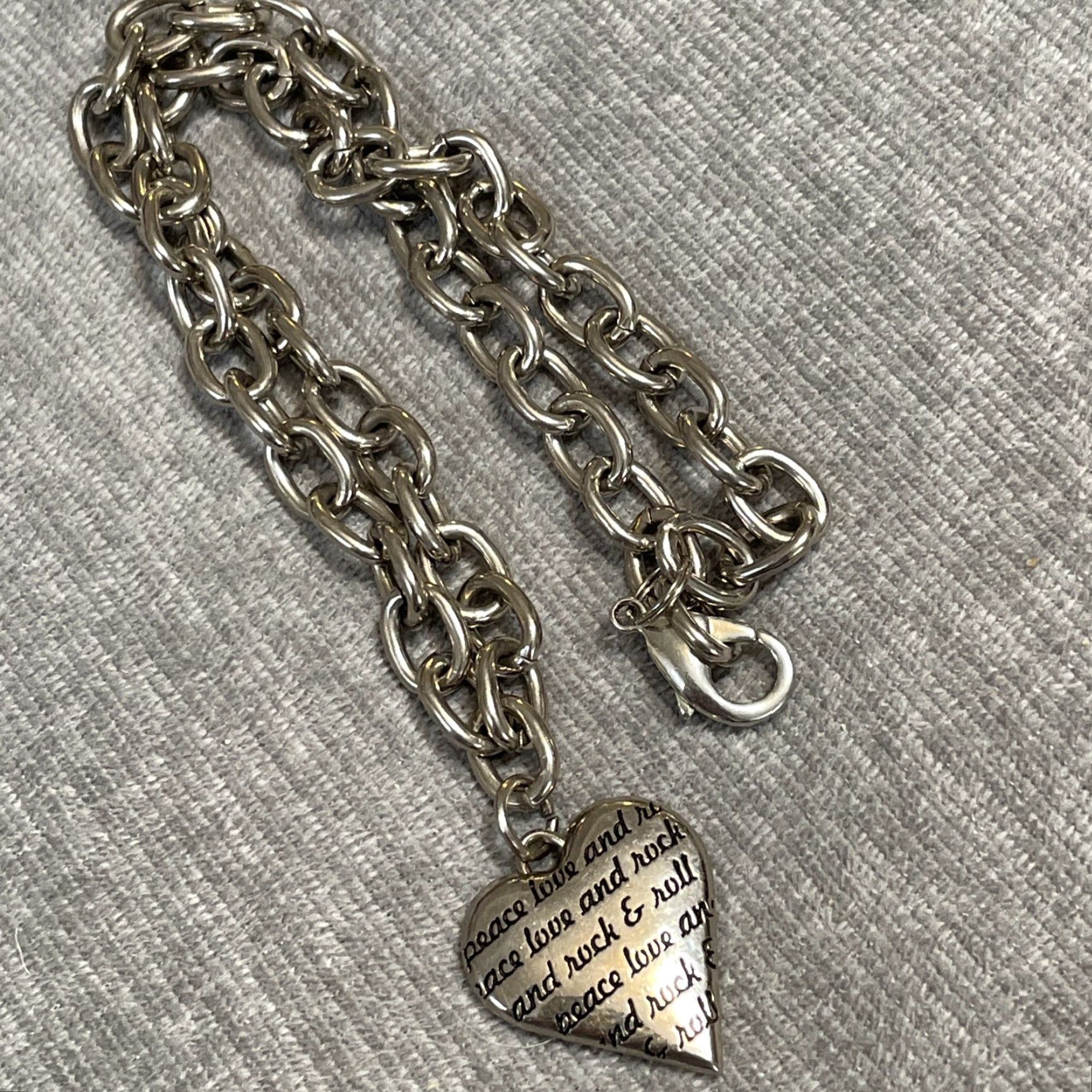 Vintage VINTAGE Rock N Roll Hall of Fame Necklace Unisex 18 inches Silver Metal Pendant United States Size ONE SIZE - 5 Thumbnail