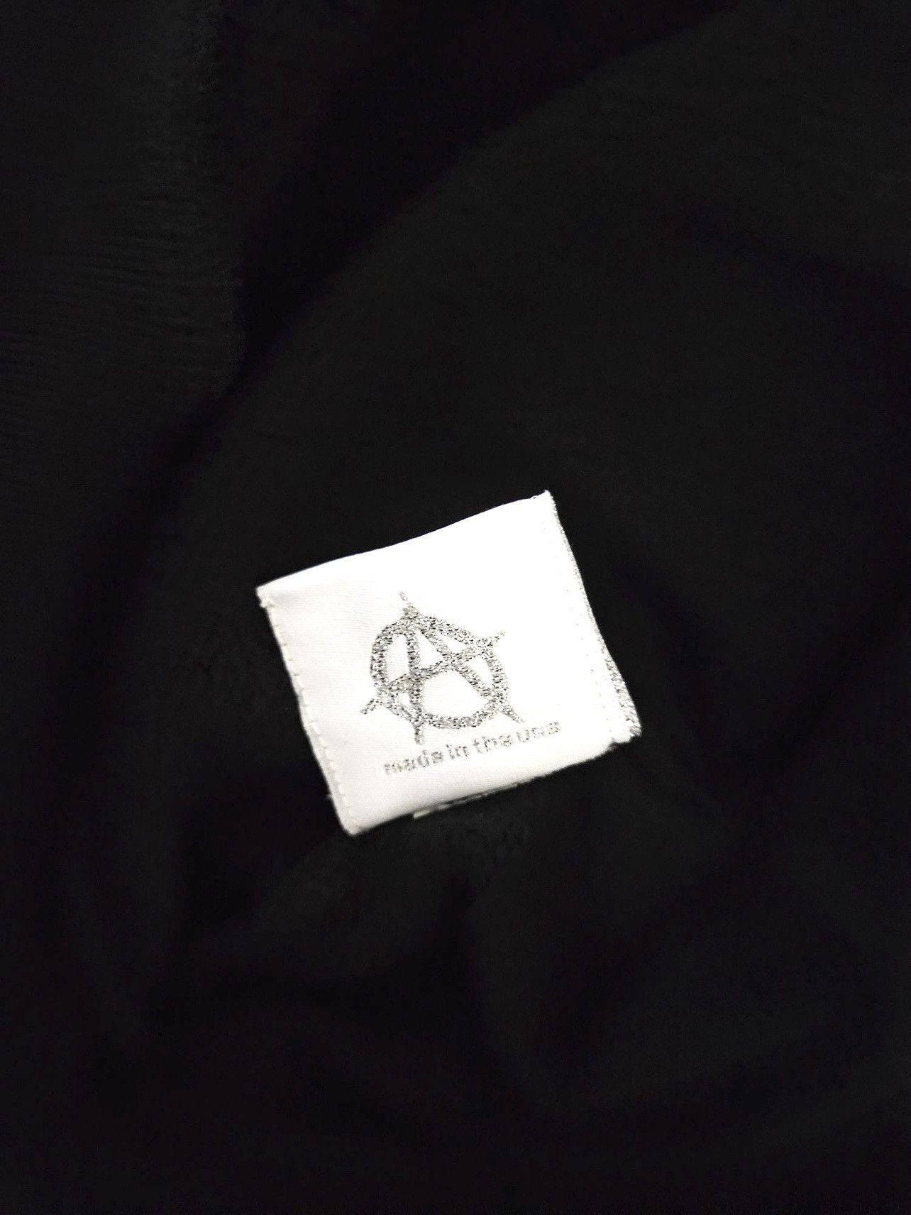 Revenge × Rolling Loud OFFERS‼️ 🌩️ REVENGE x Rolling Loud 🔥 Black Hoodie SIZE MEDIUM Size US M / EU 48-50 / 2 - 6 Thumbnail