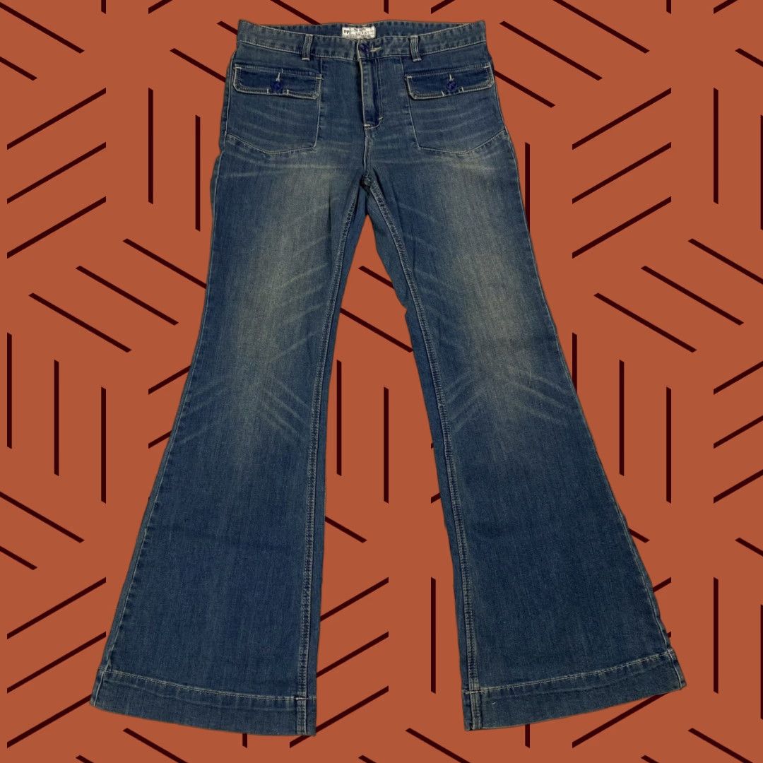 Free People VINTAGE Free People Jeans Flare Bellbottom Sailor Distressed Flap Pocket 29W Blue Cotton Denim 34 Inseam Regular Rise 11" Gap Bohemian Size 26" / US 2 / IT 38 - 1 Thumbnail