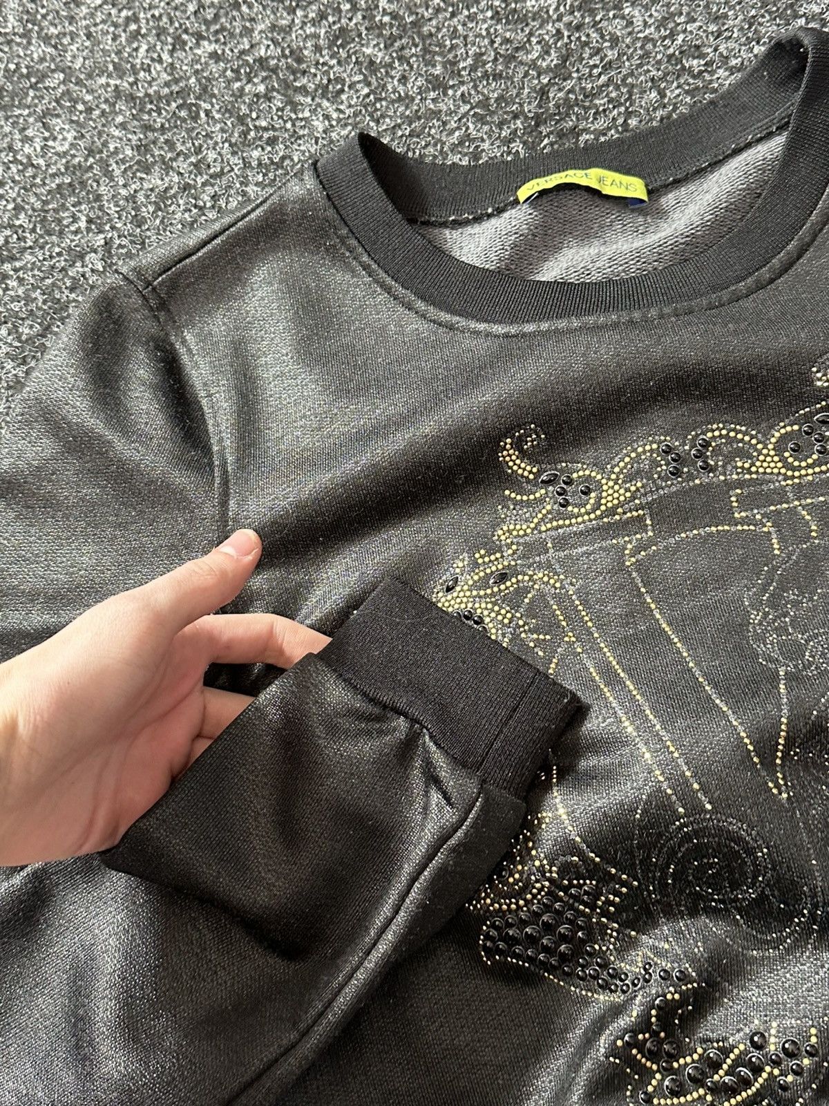 Versace 🚨VERSACE Jeans Avant Garde big logo wmn sweatshirt Size S / US 4 / IT 40 - 6 Thumbnail