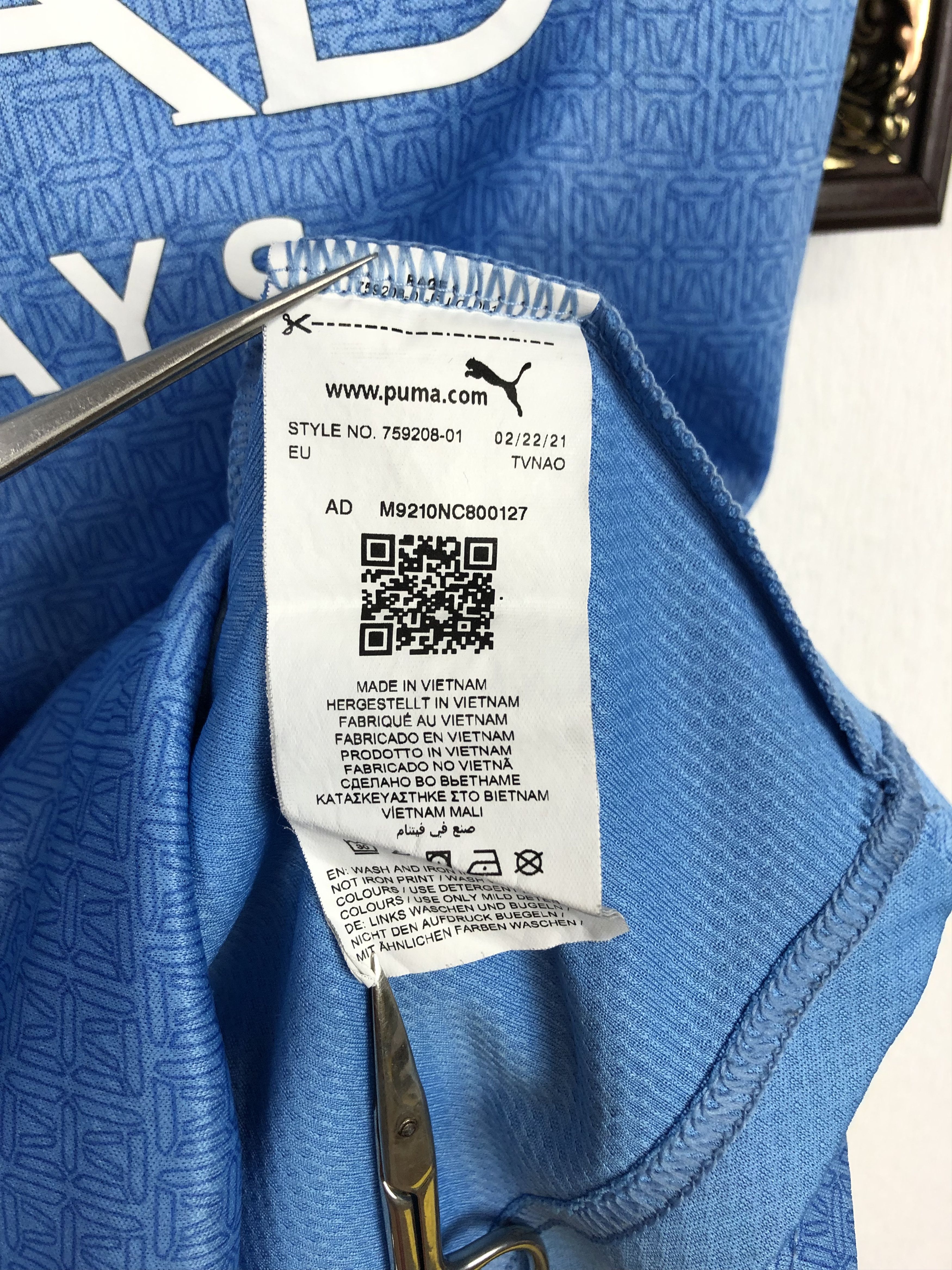 Puma Manchester City football shirt 2021 Soccer Jacket Tee Hype Size US S / EU 44-46 / 1 - 9 Thumbnail