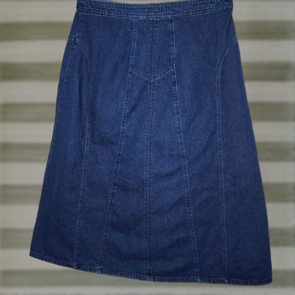 Vintage VINTAGE Jessie Sport Denim Skirt 18W Plus Size Midi A-Line Blue Jeans Western Women 1990s Size 40" / US 18 - 1 Thumbnail