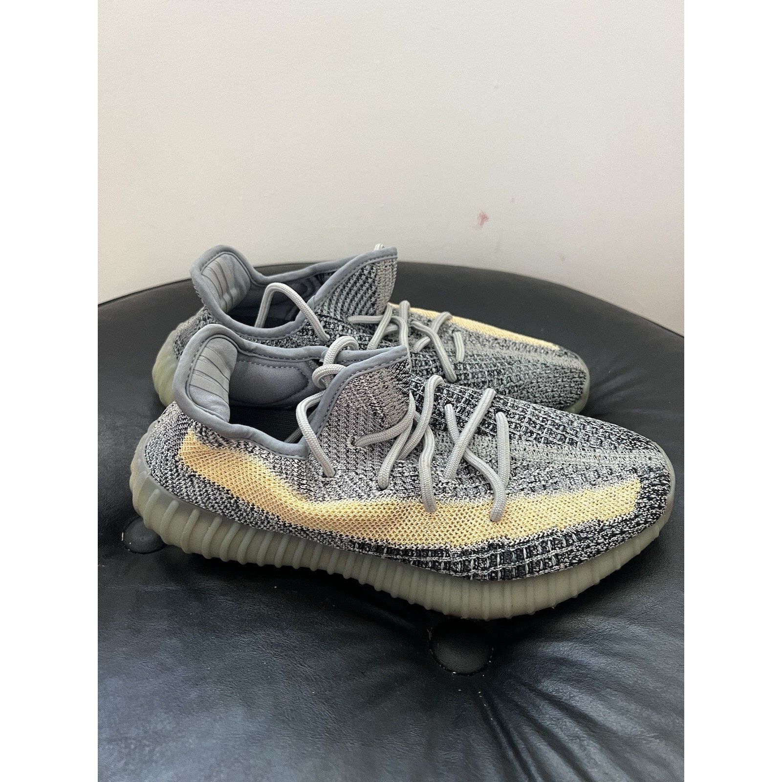 Adidas Adidas Yeezy Boost 350 V2 Ash Blue Size 7 Pre-Owned GY7657 Size US 7 / EU 40 - 4 Thumbnail