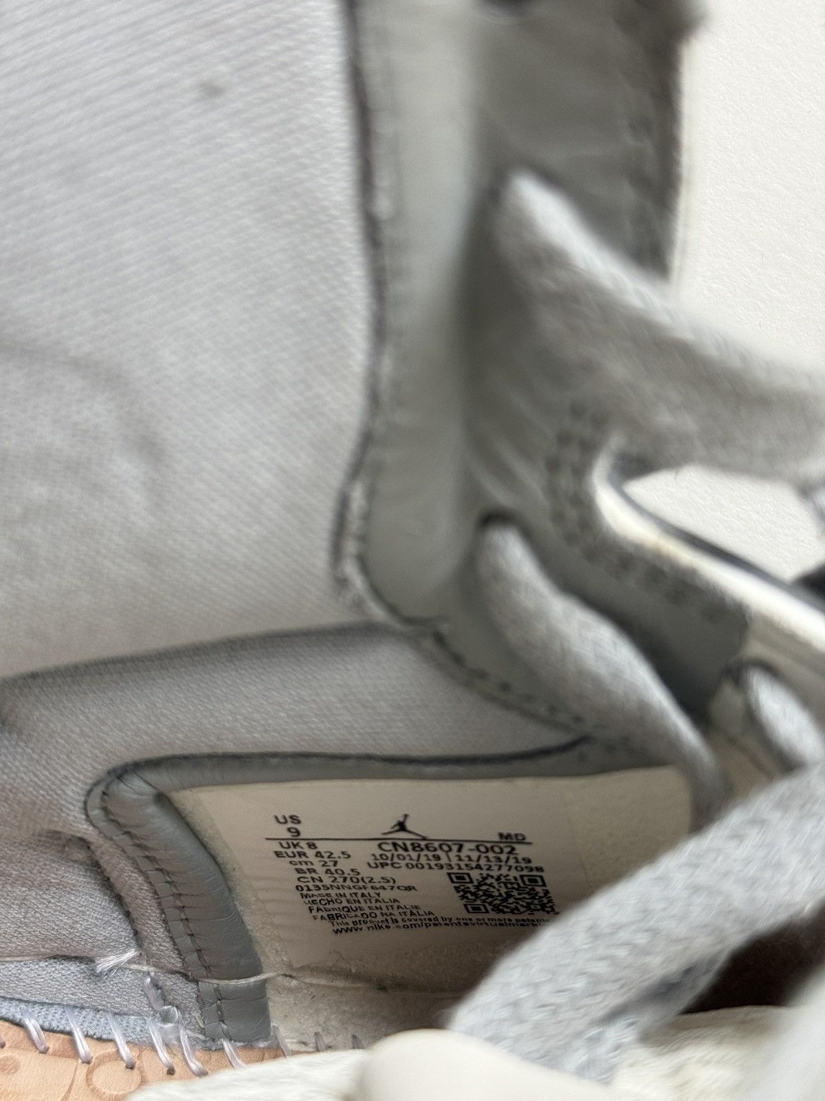 Dior × Jordan Brand Dior x Air Jordan 1 High Size US 9 / EU 42 - 14 Thumbnail