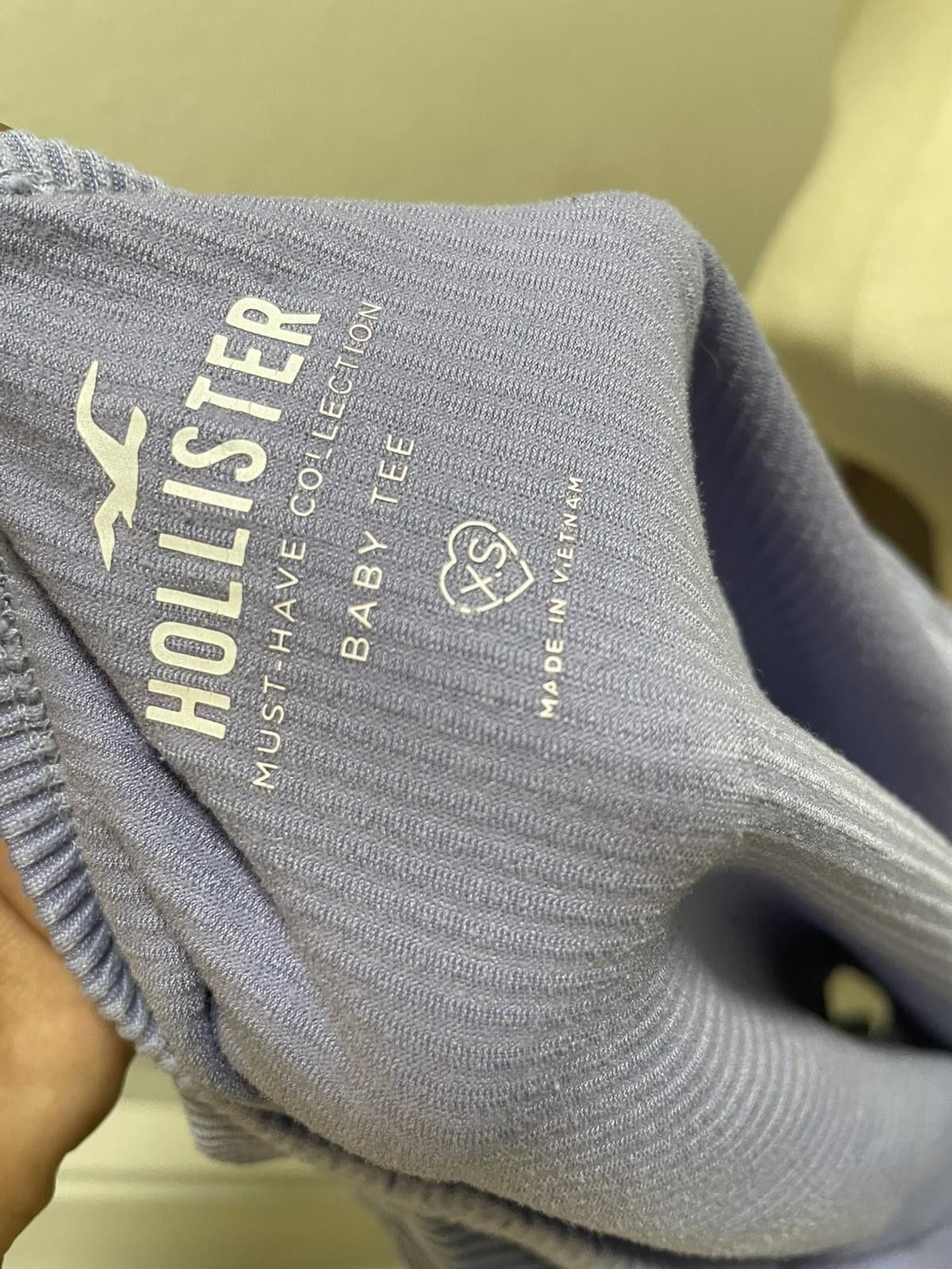 Hollister Hollister Must-Have Collection Baby Tee Purple XS Size XS / US 0-2 / IT 36-38 - 2 Thumbnail