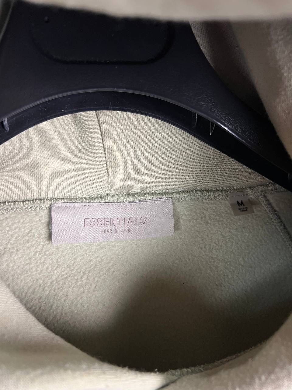 Fear of God Essentials Fear Of God streetwear hoodie size M Size US M / EU 48-50 / 2 - 3 Thumbnail