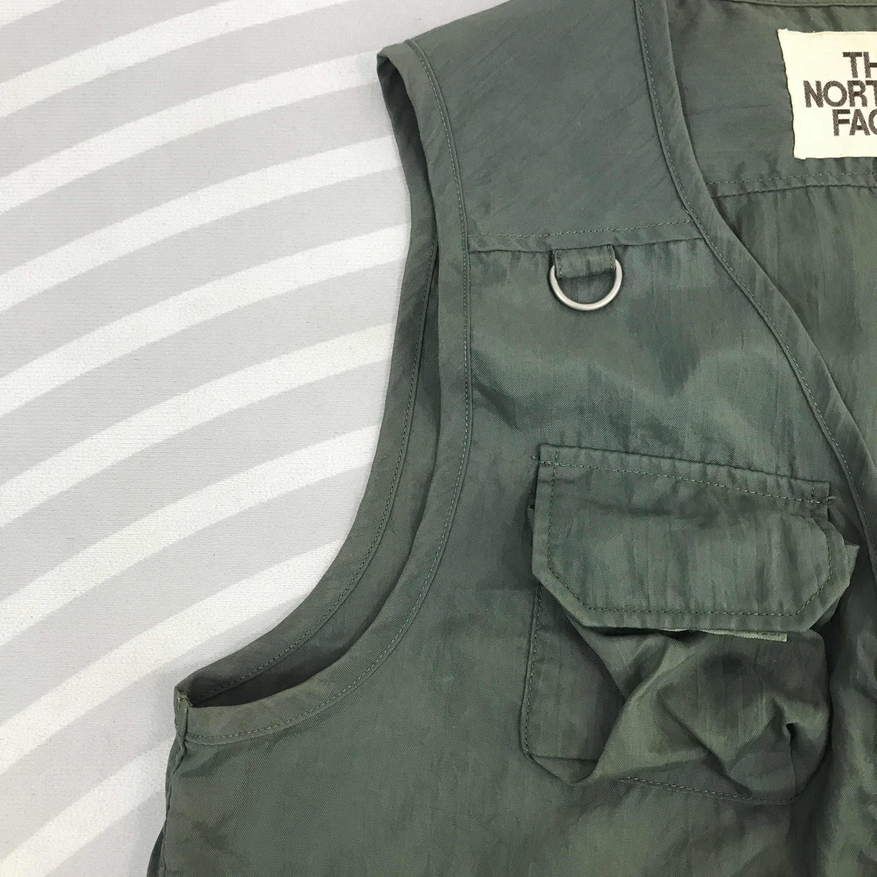 The North Face × Vintage Vintage The North Face green tactical outdoor Vest Size US M / EU 48-50 / 2 - 5 Thumbnail